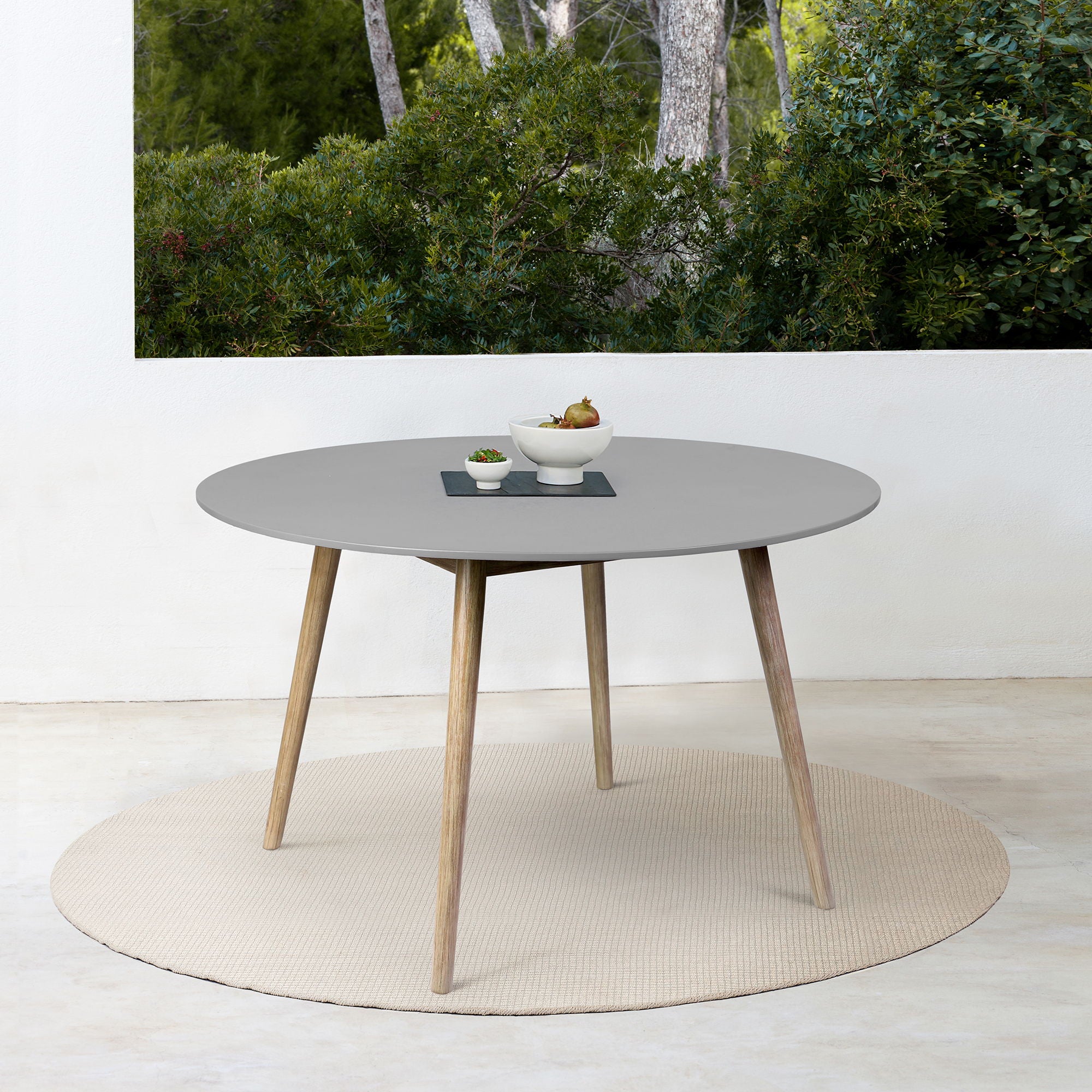 Kylie - Outdoor Patio Round Dining Table
