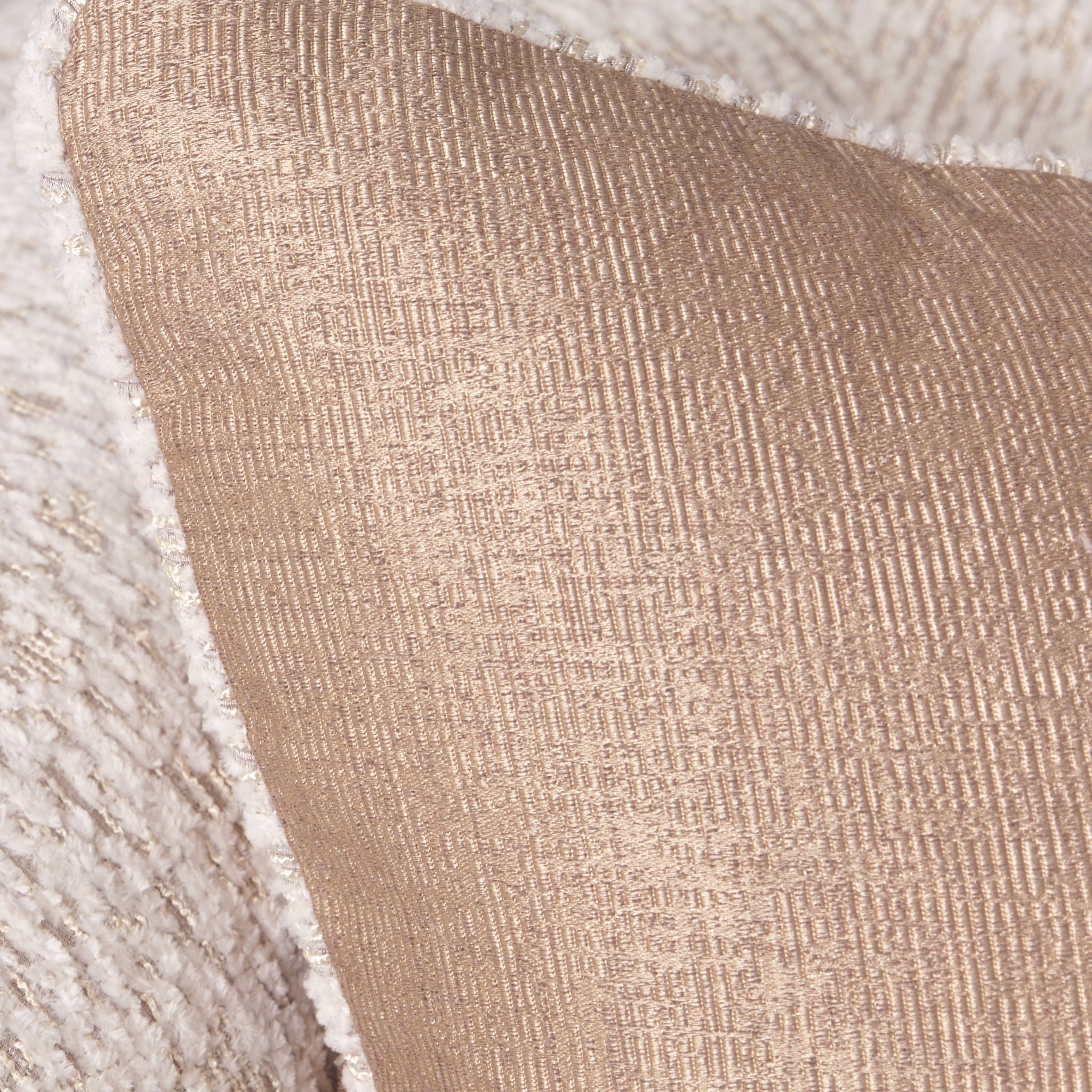Savannah Breeze - Loveseat - Cashmere / Gold