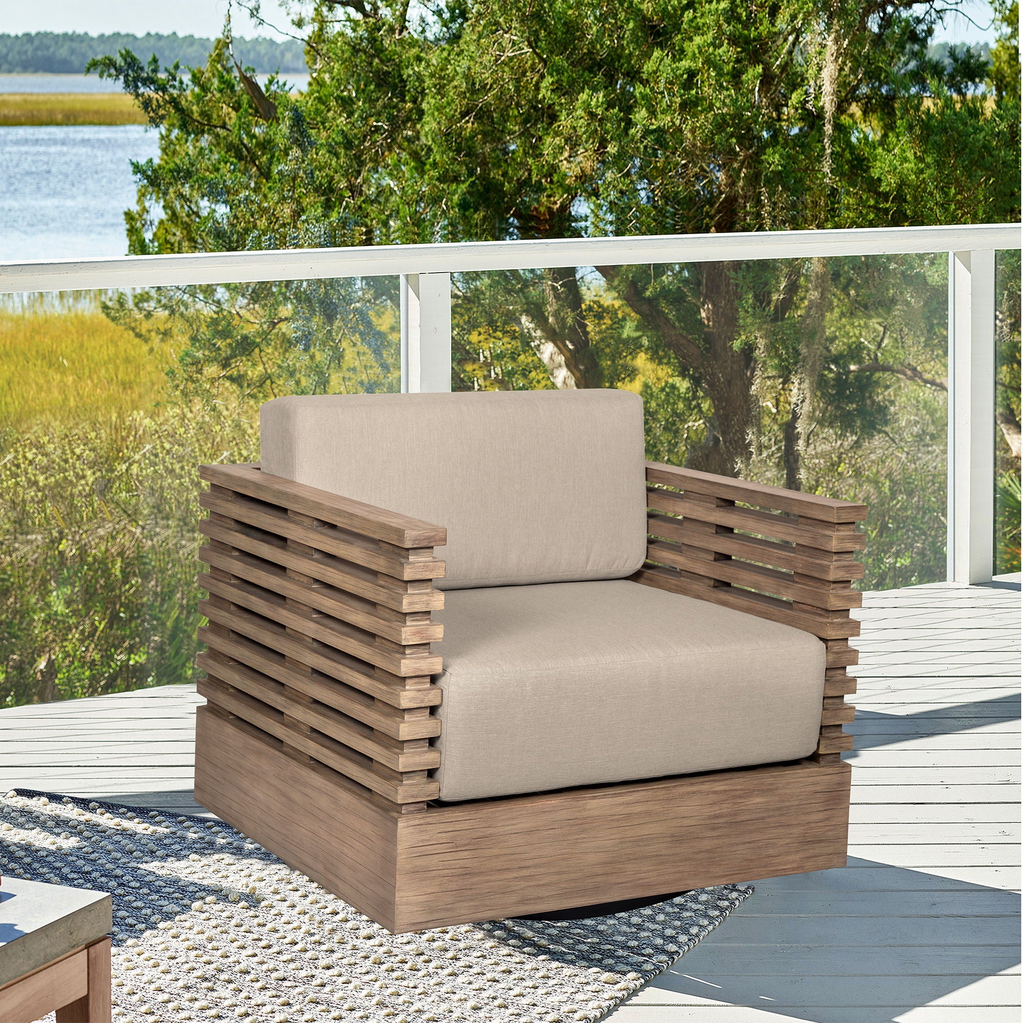 Vivid - Swivel Outdoor Patio Chair