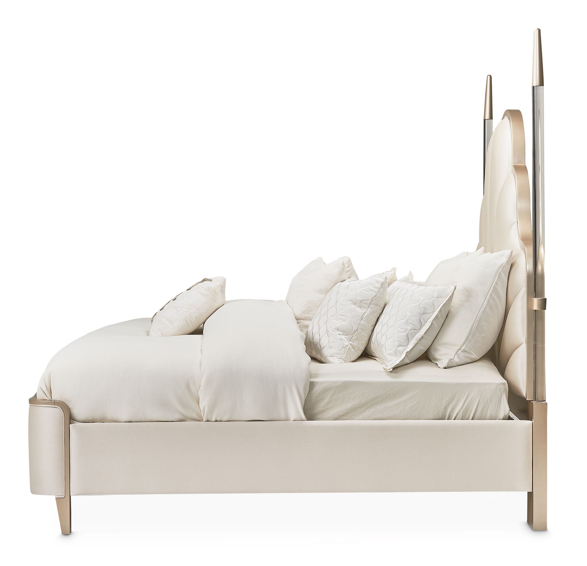 Malibu Crest - Scalloped Poster Bed