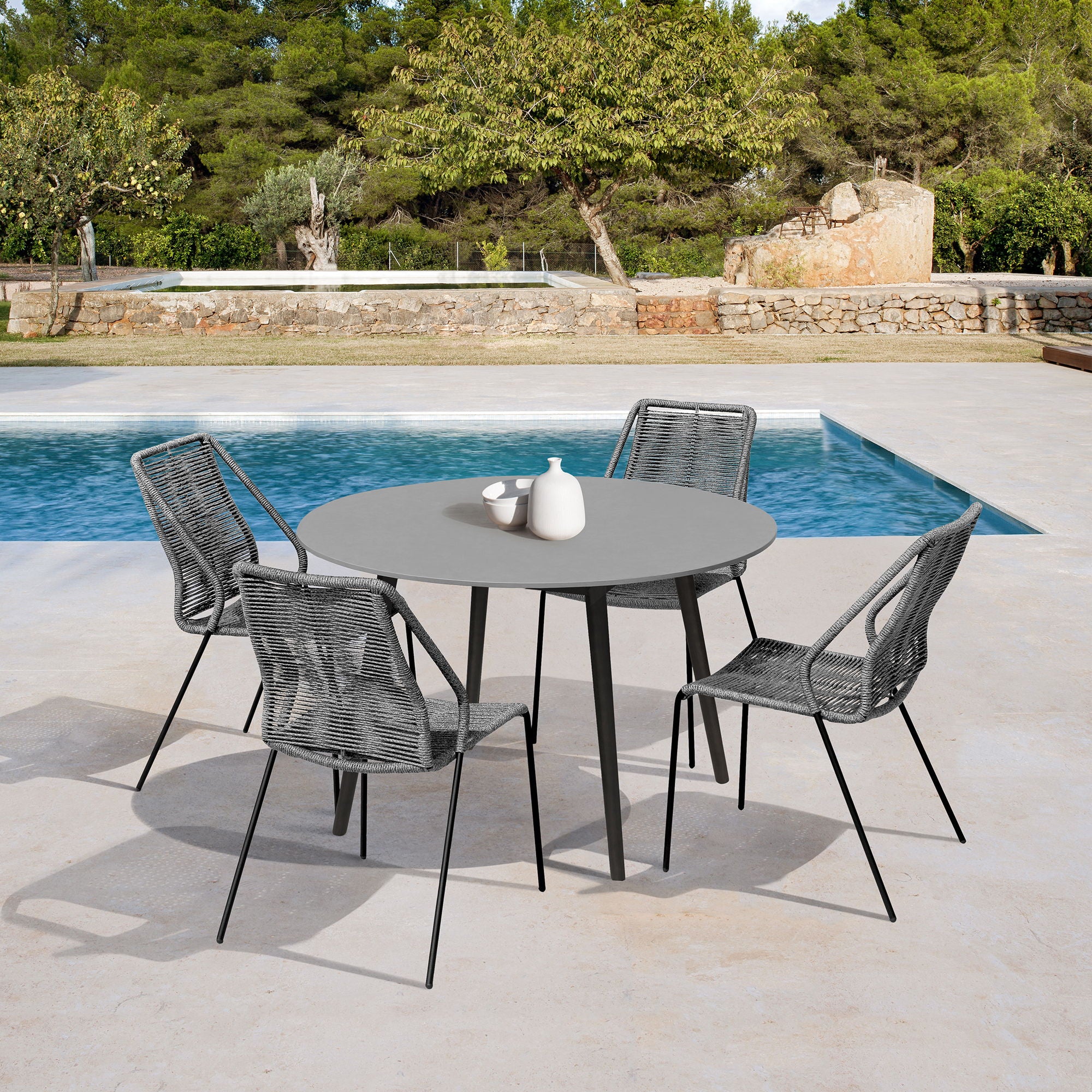 Sydney And Clip - Outdoor Patio 47" Dining Set