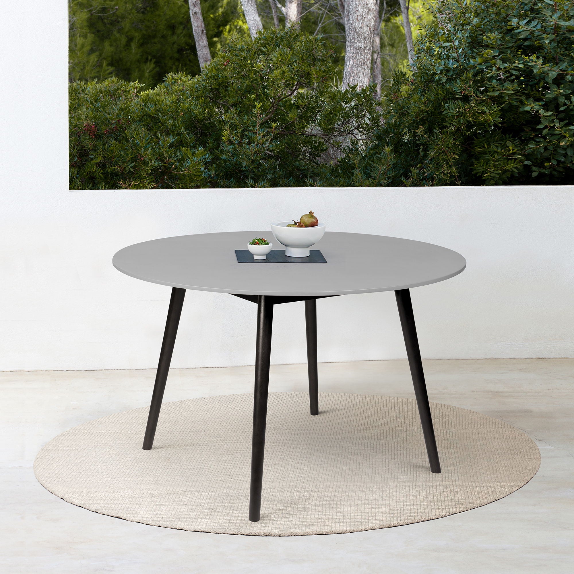 Kylie - Outdoor Patio Round Dining Table