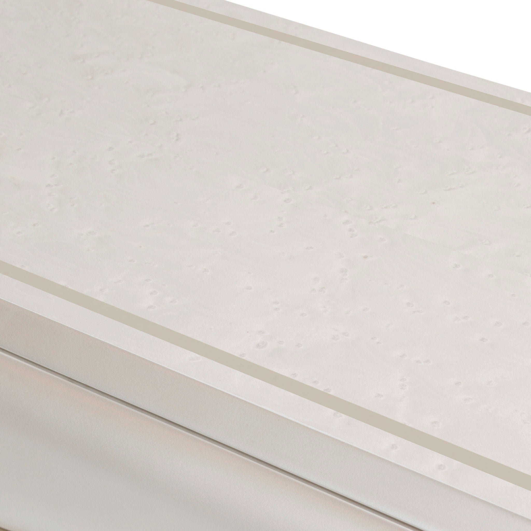 London Place - Table