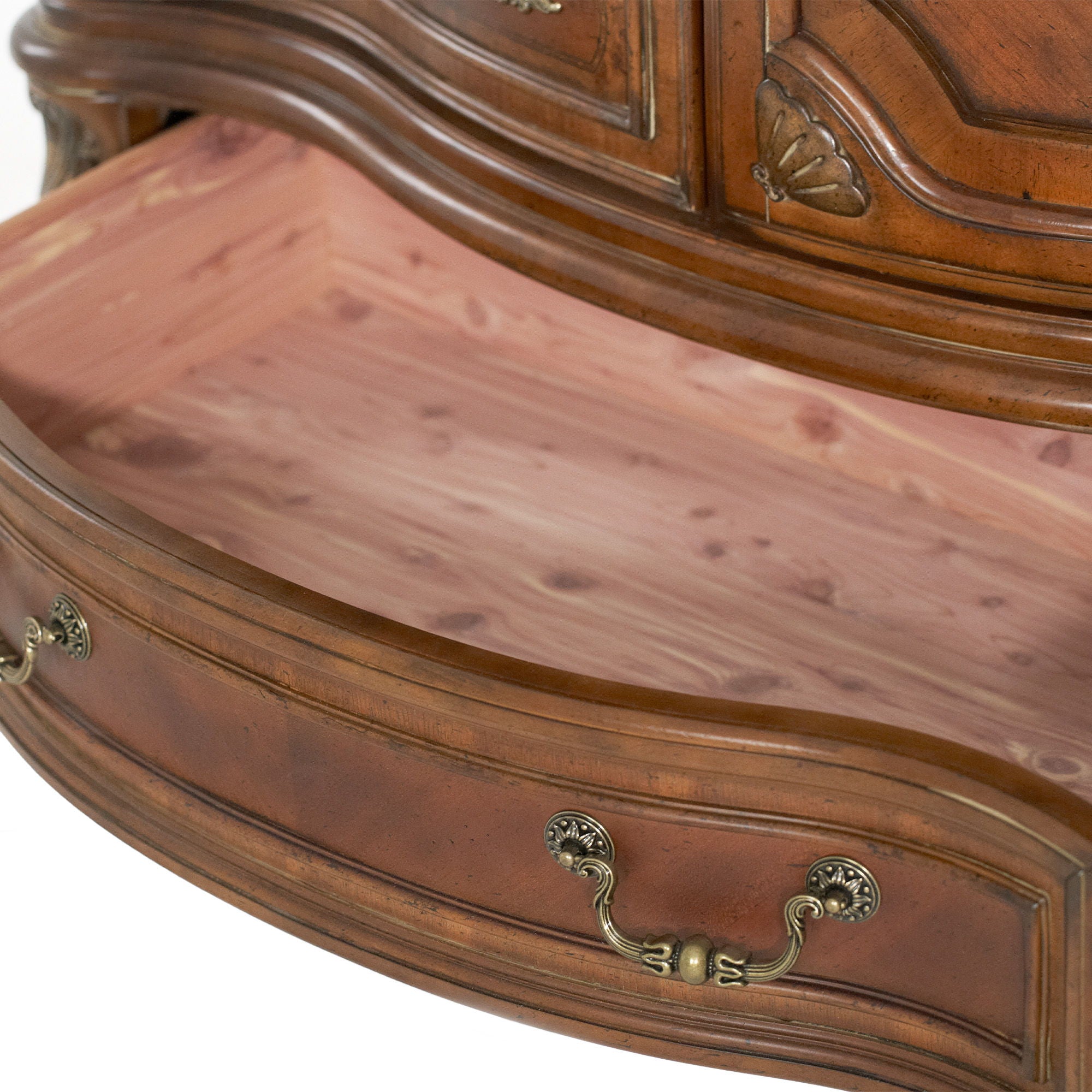 Villa Valencia - Gentleman's Chest - Classic Chestnut