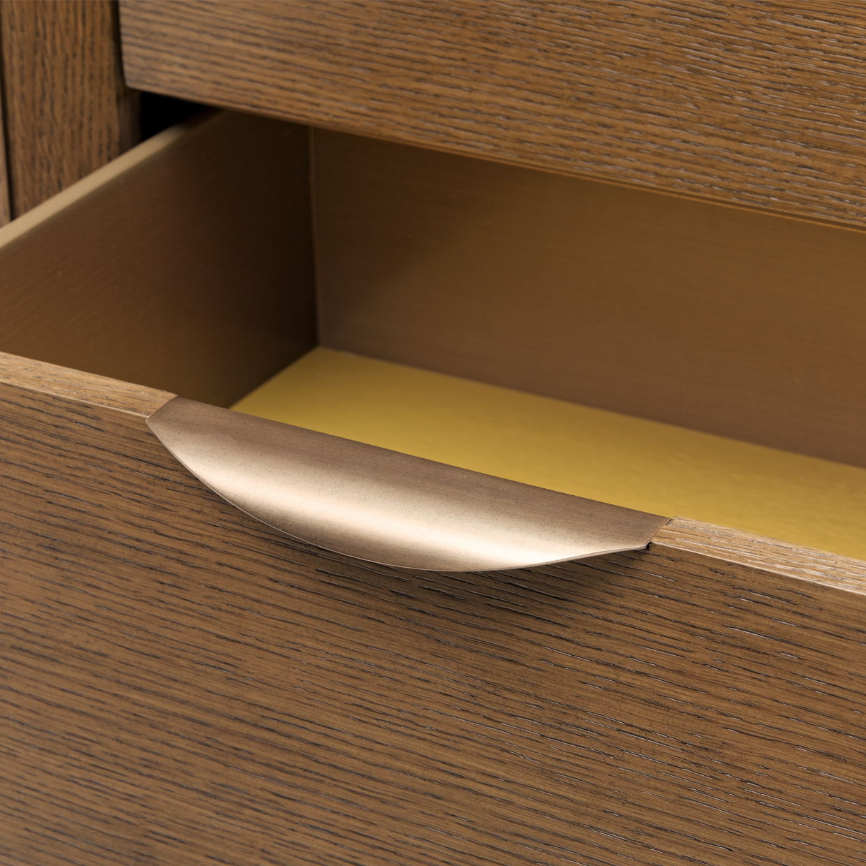 Portrait - 5-Drawer Chest With LED Lights - Sienna Brown