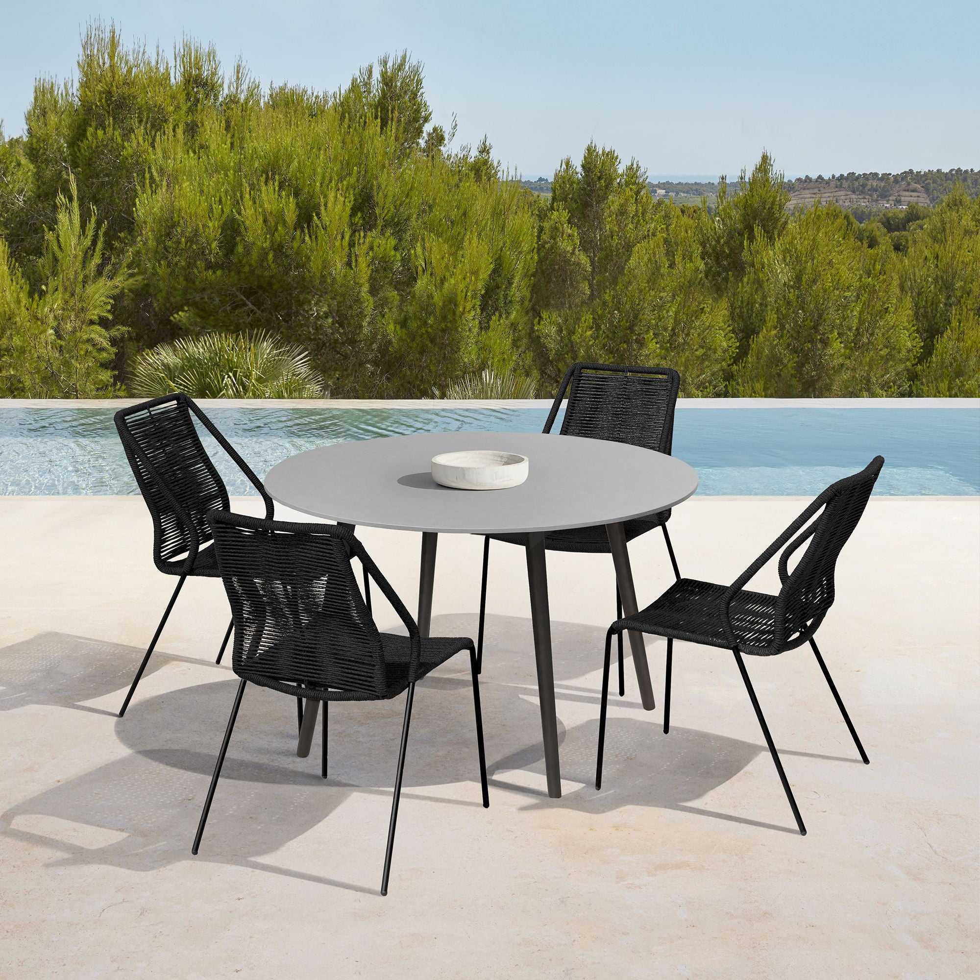 Sydney And Clip - Outdoor Patio 47" Dining Set