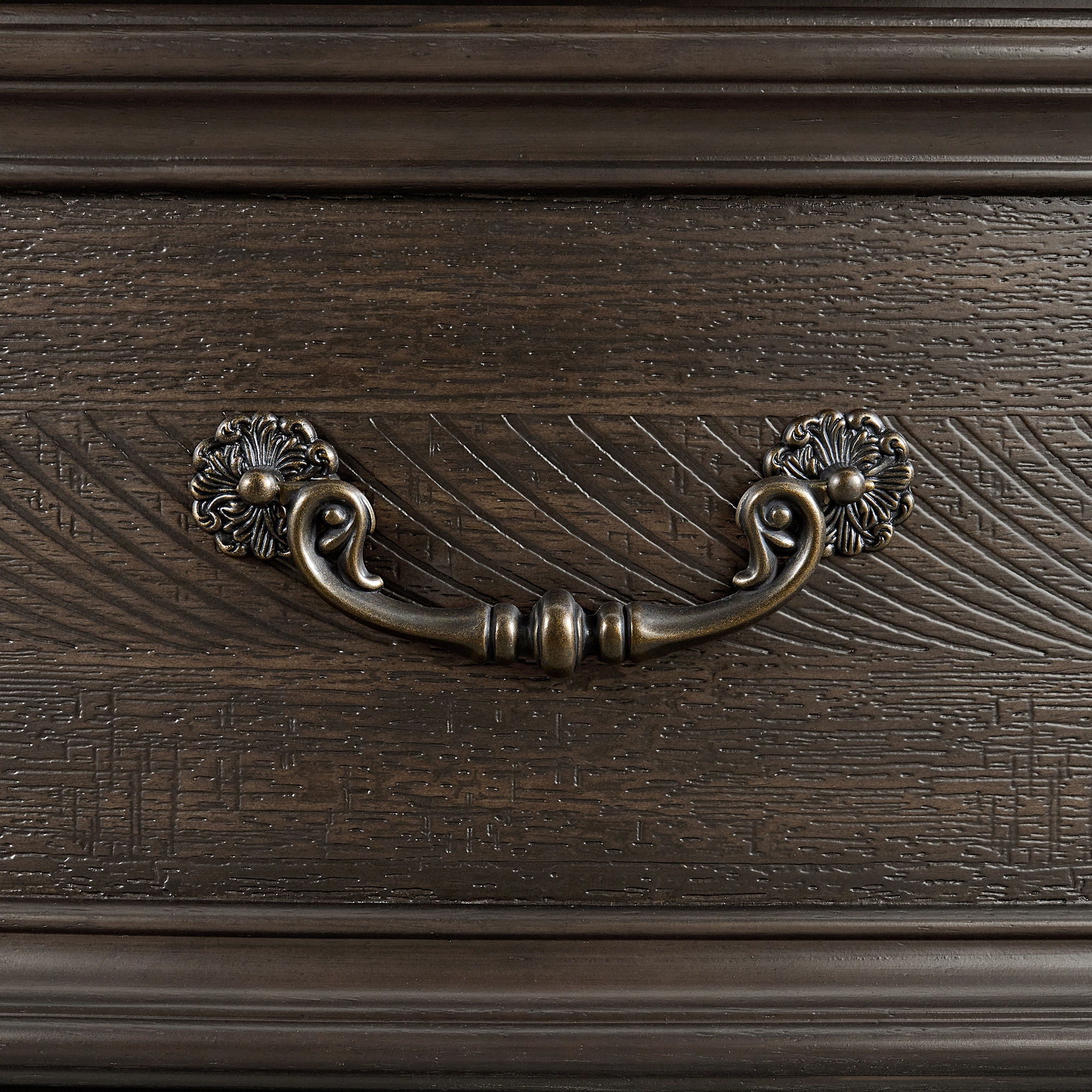 Brunswick - 5-Drawer Chest - Mahogany