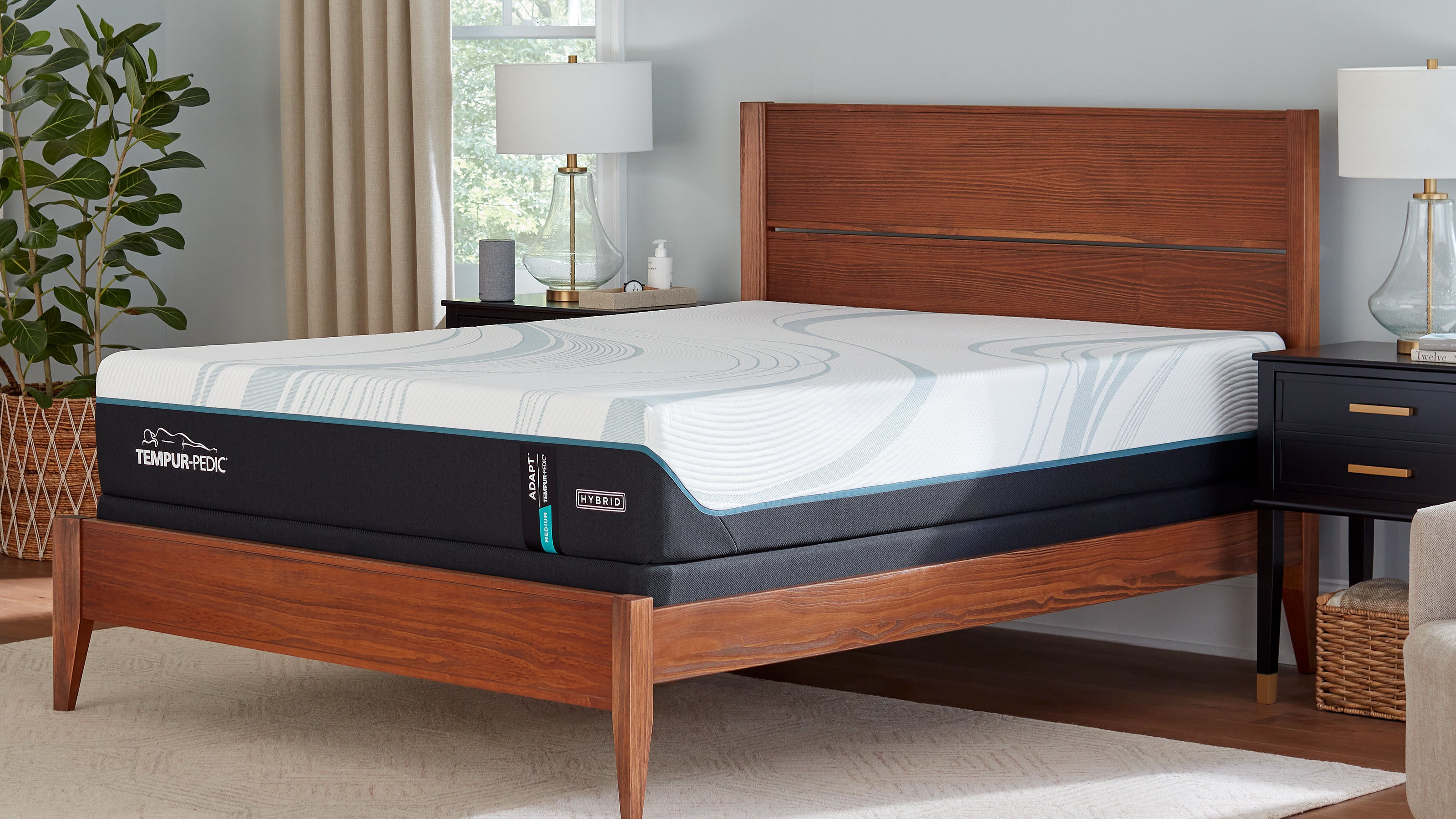 Tempur-Pedic® TEMPUR-Adapt® Medium Hybrid Mattress