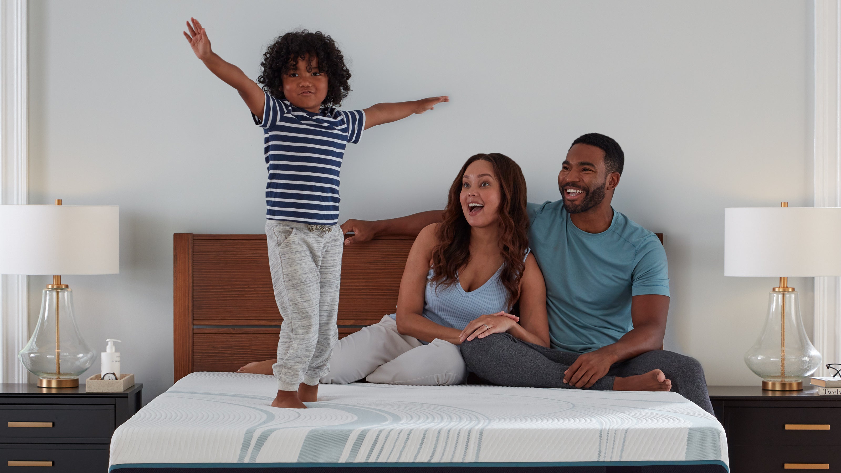 Tempur-Pedic® TEMPUR-Adapt® Medium Hybrid Mattress