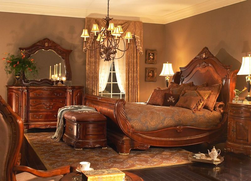Cortina - Dresser & Mirror - Honey Walnut