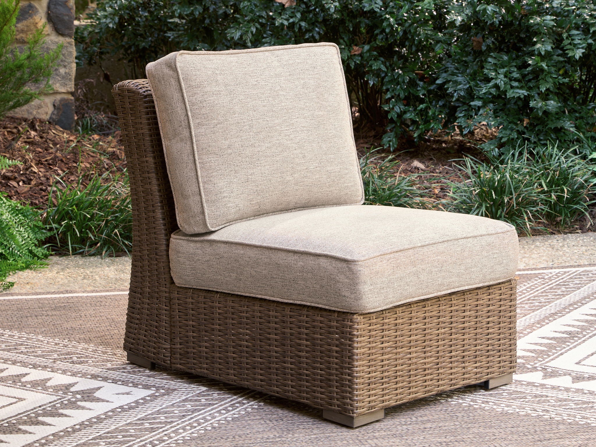 Laguna Heights - Armless Chair With Cushion - Beige