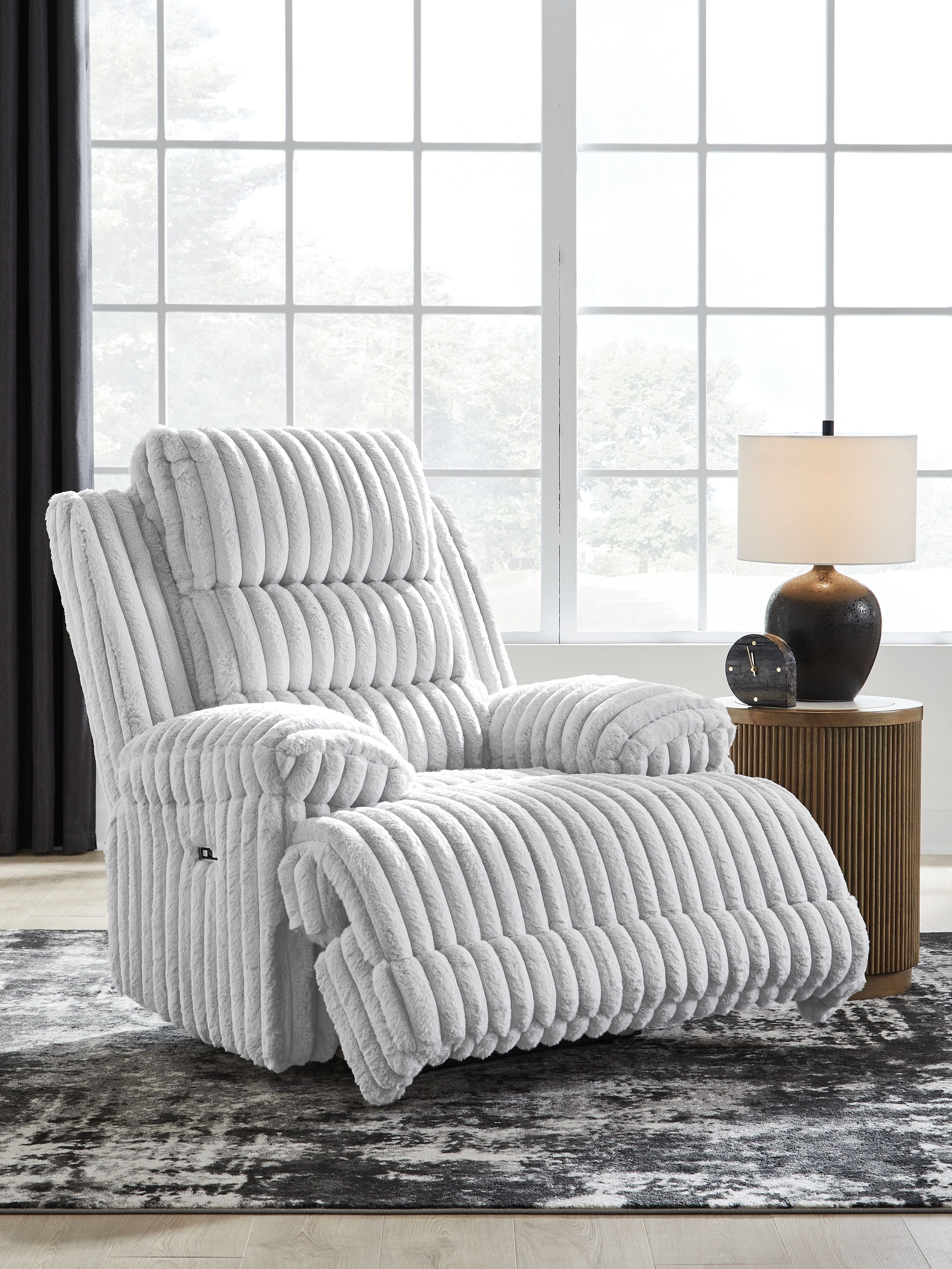 Rhines Falls - Zero Wall Recliner - Alloy