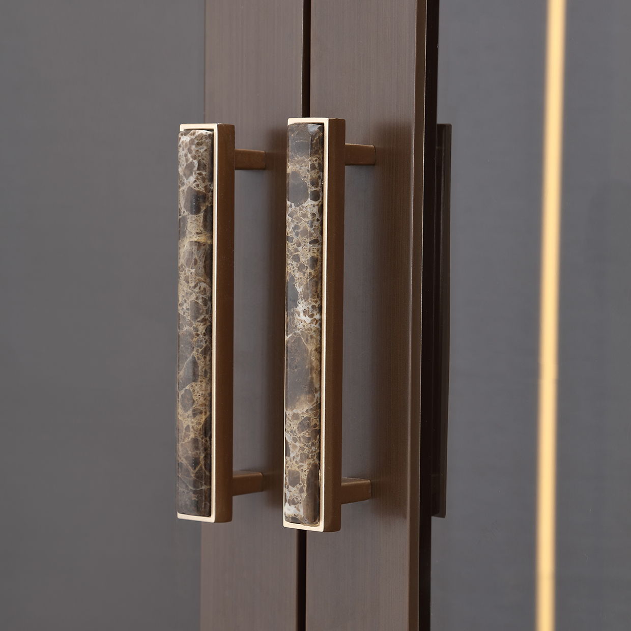 West Kensington - Display Cabinet