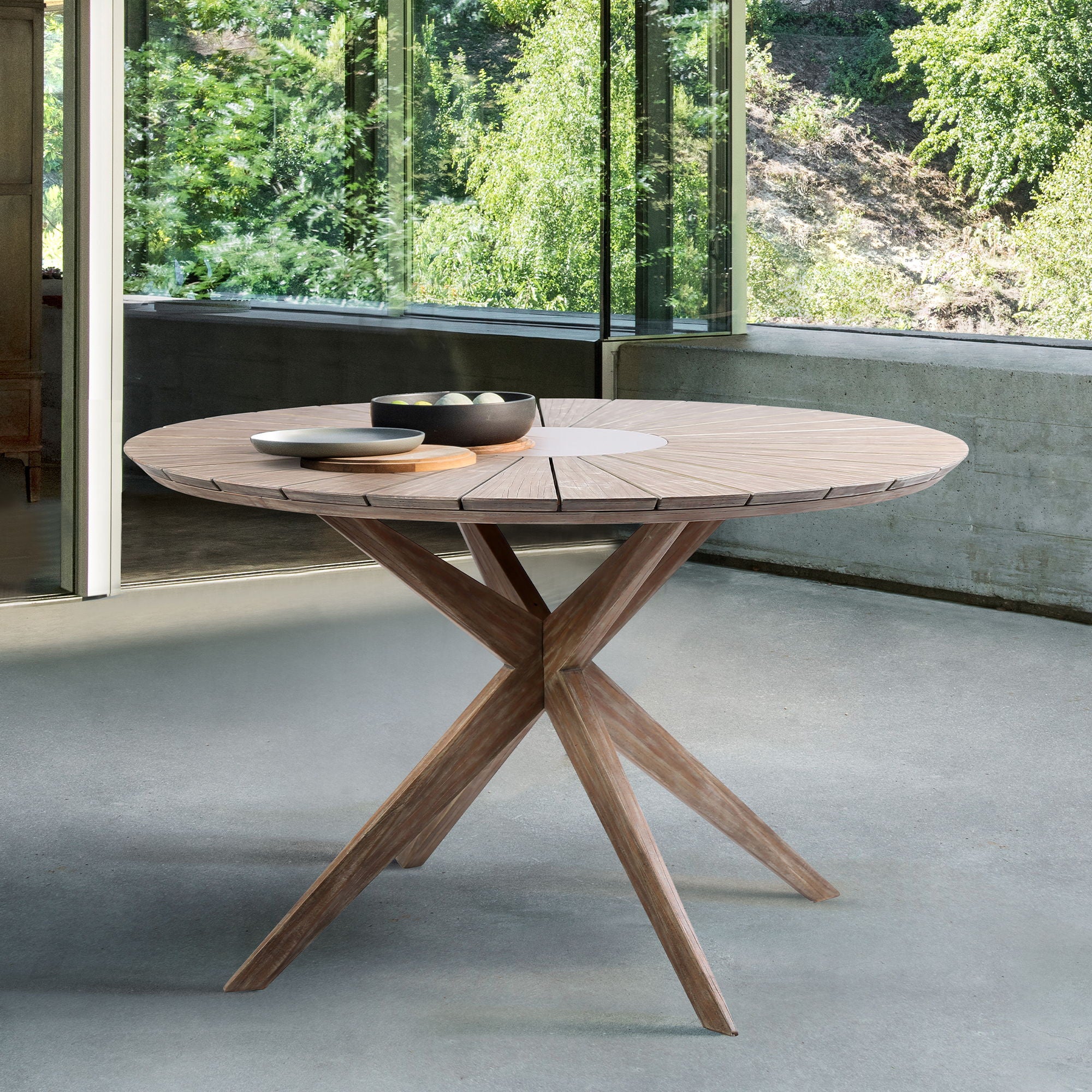 Oasis - Outdoor / Concrete Round Dining Table - Light Eucalyptus