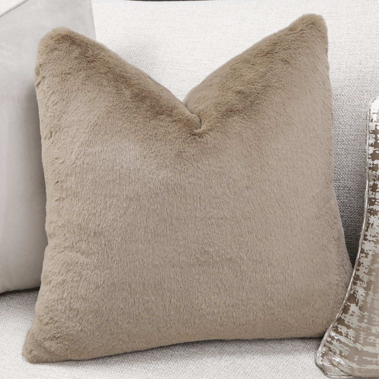 Paris Chic - Sofa - Cremini / Espresso