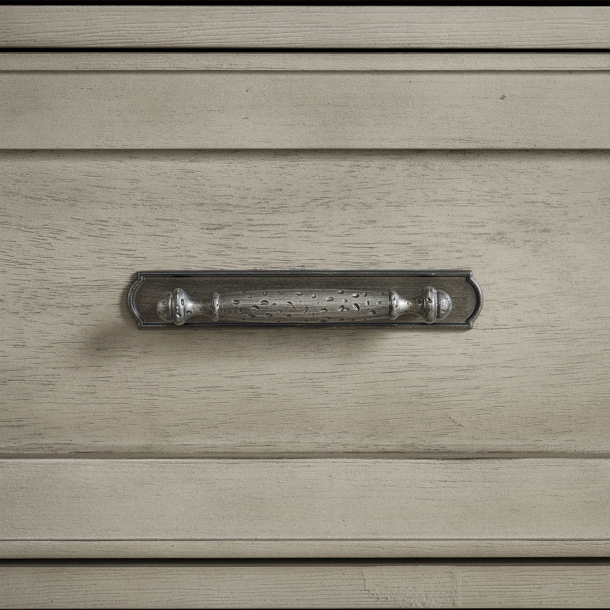 Farmington - 9 Drawer Dresser
