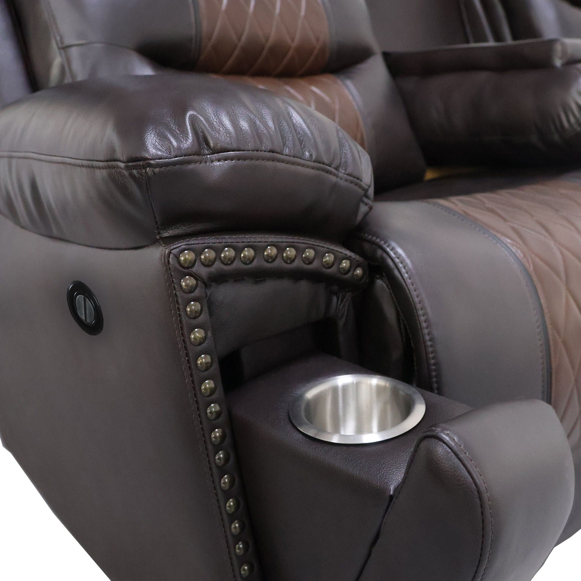 Nikko - Console Loveseat With Dual Recliners