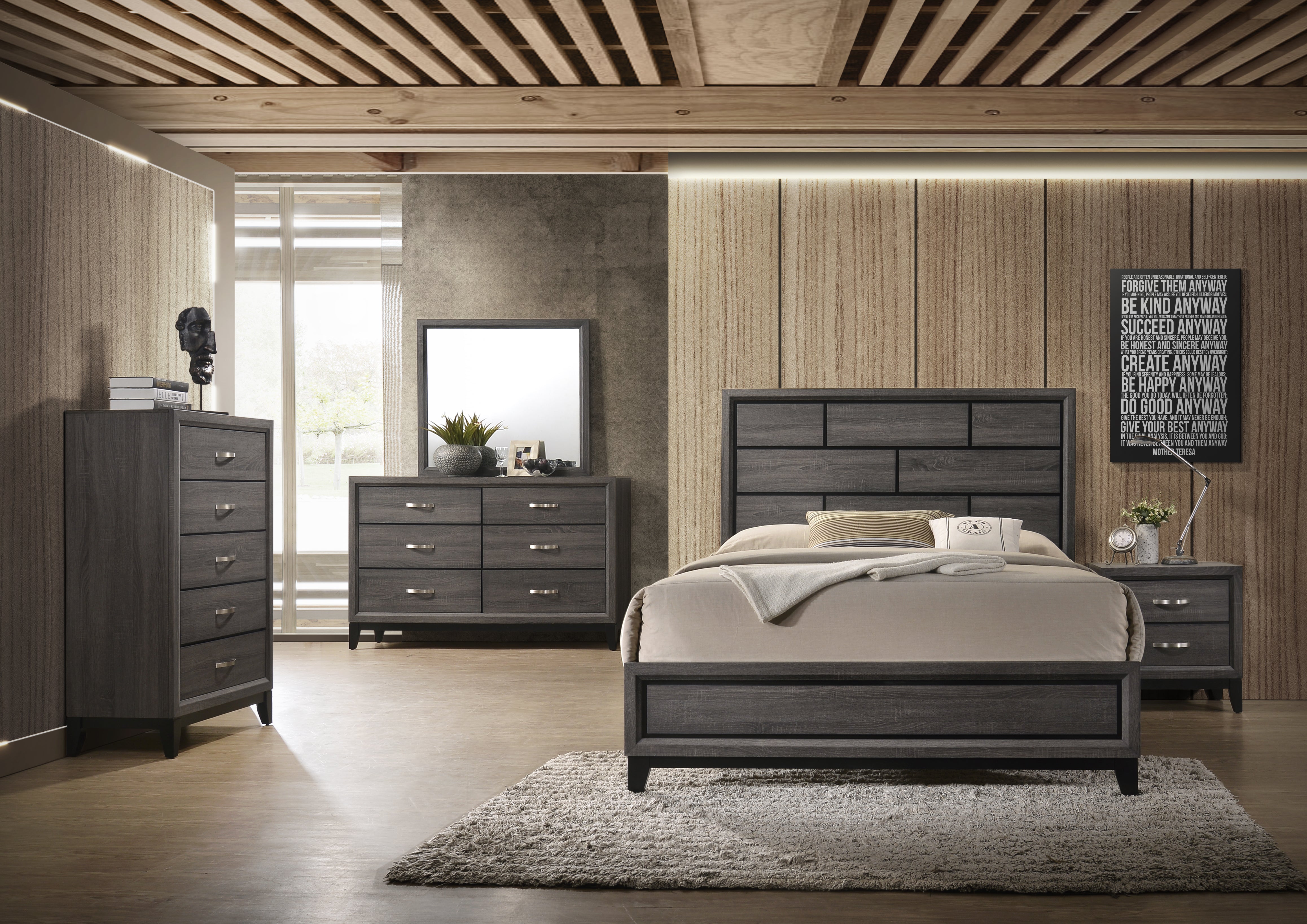 Dereksen - 4 PC Cal-King Bedroom Set