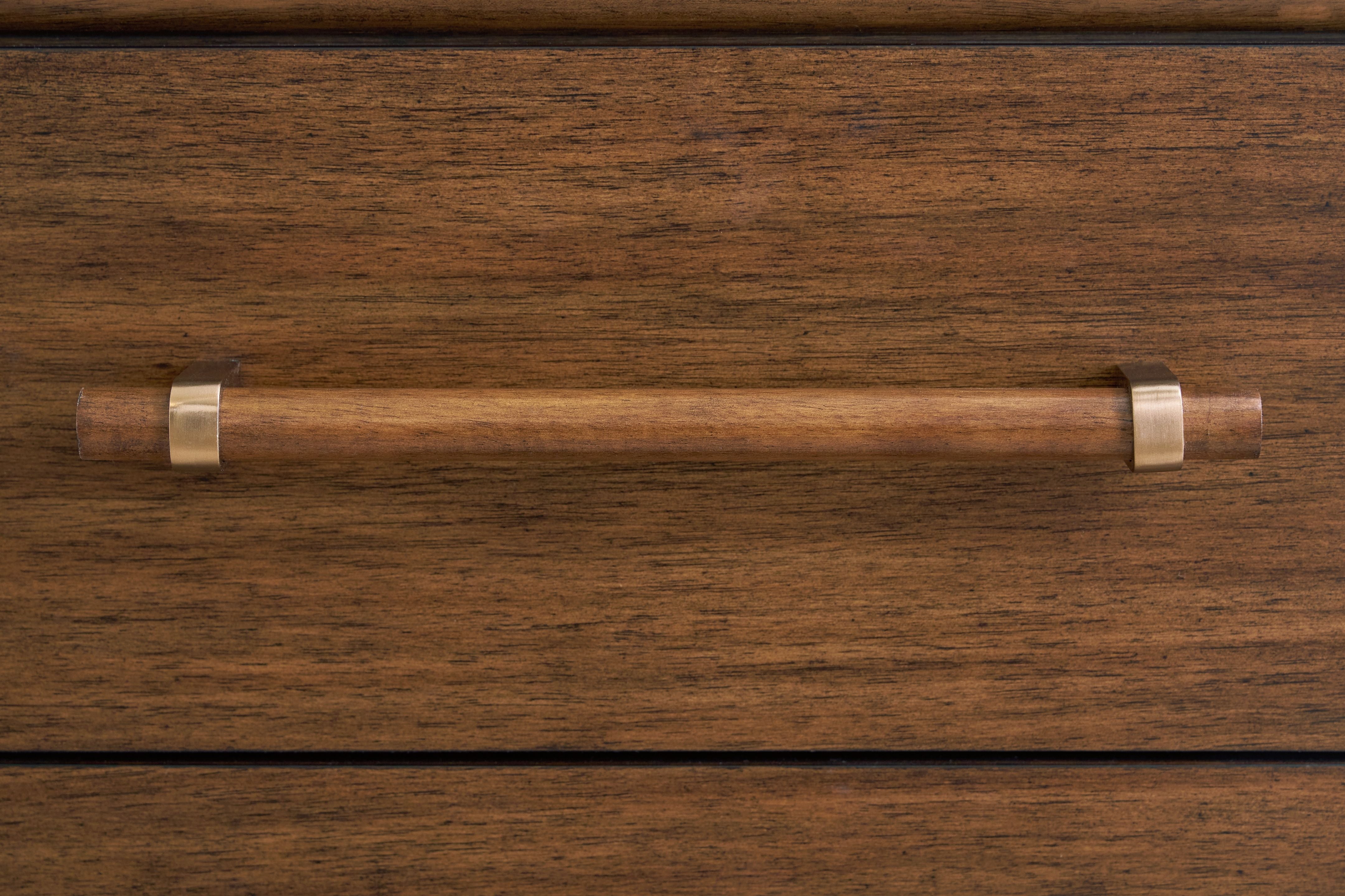 Lyncott - Two Drawer Night Stand - Brown