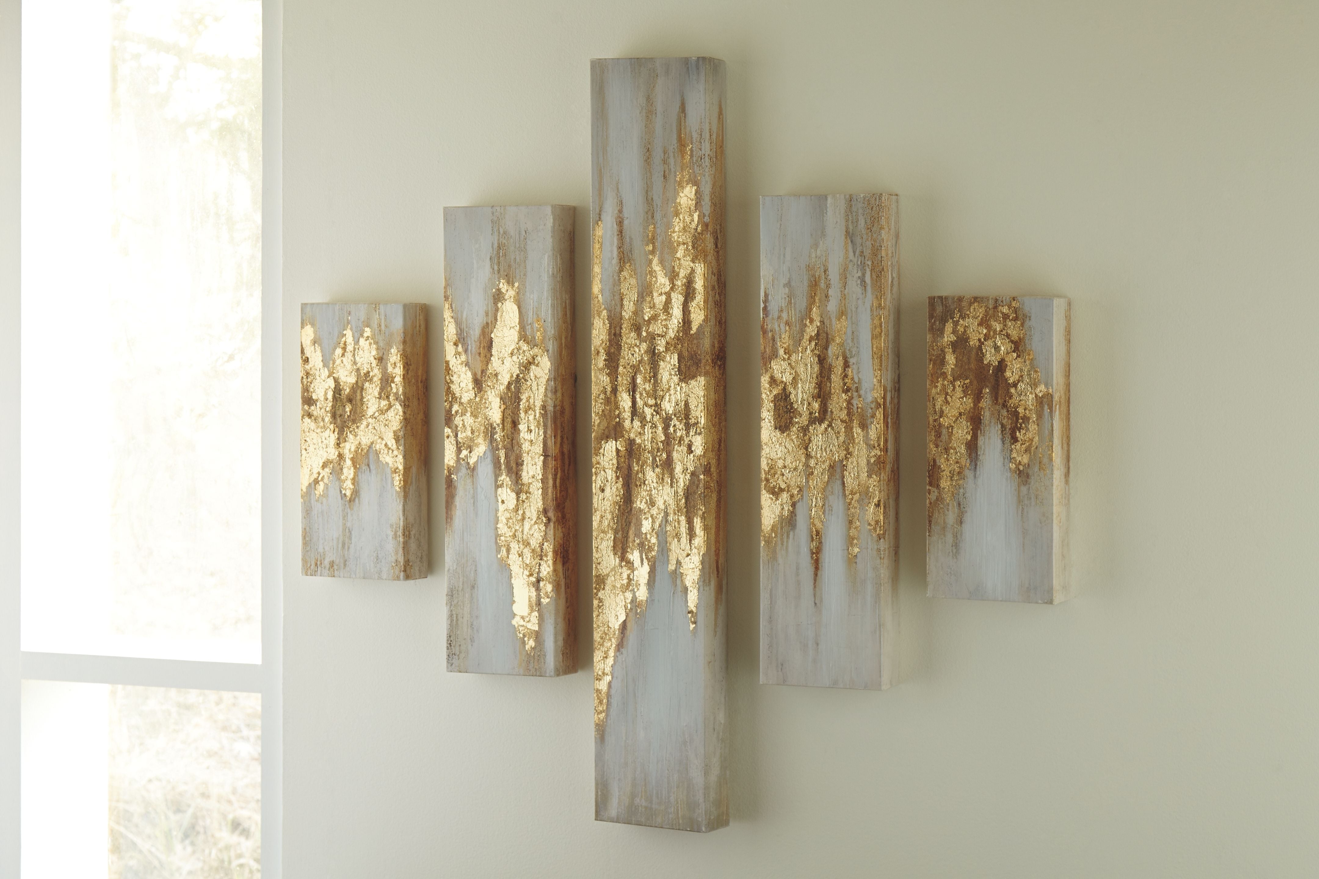 Devlan - Gold Finish/White - Wall Art Set (5/CN)