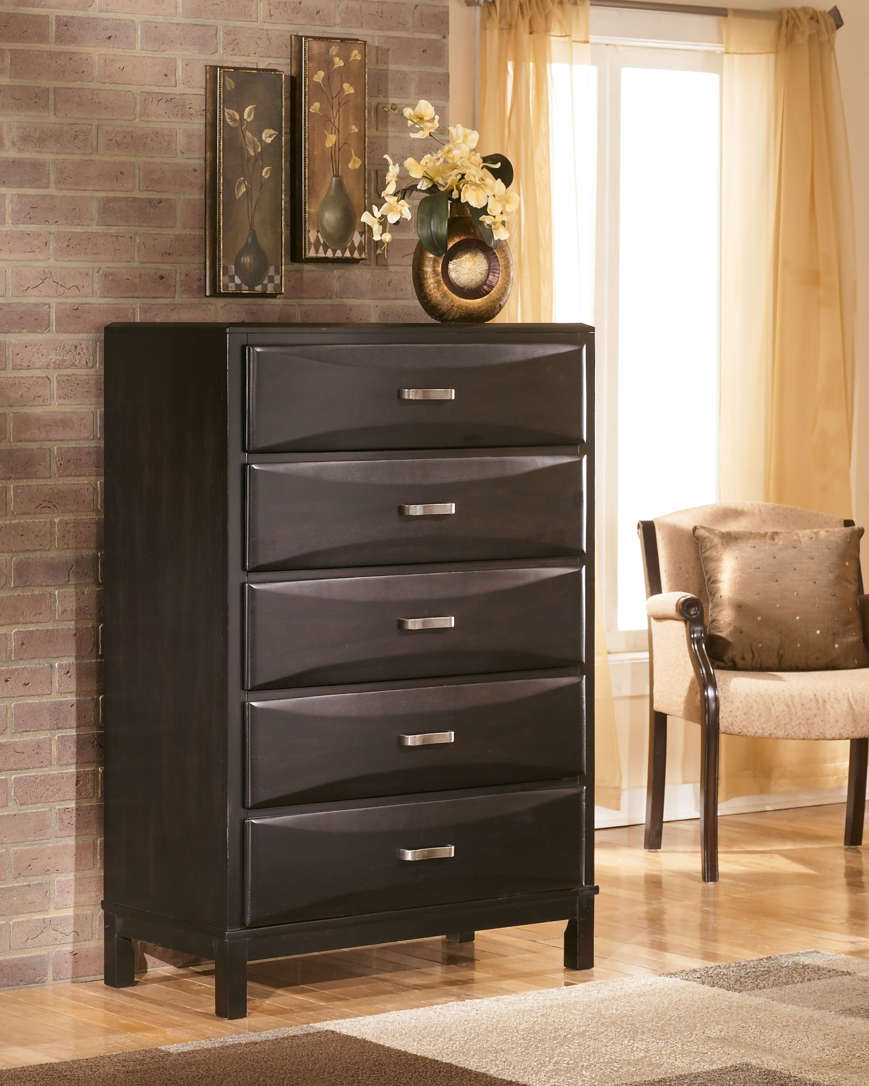 Kira - Almost Black - Chest