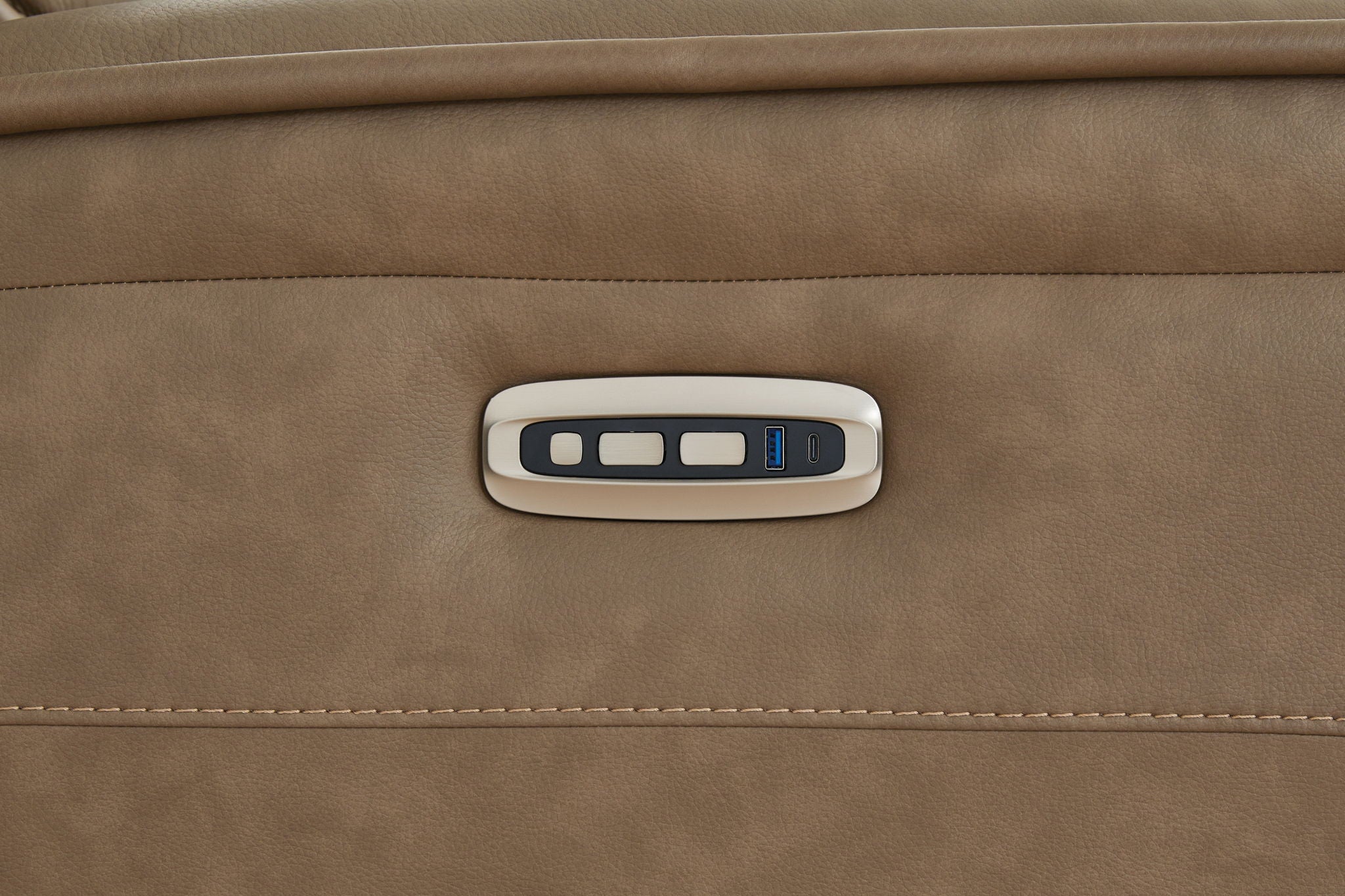 Glencroft - Power Reclining Loveseat With Console / Adjustable Headrest - Sahara