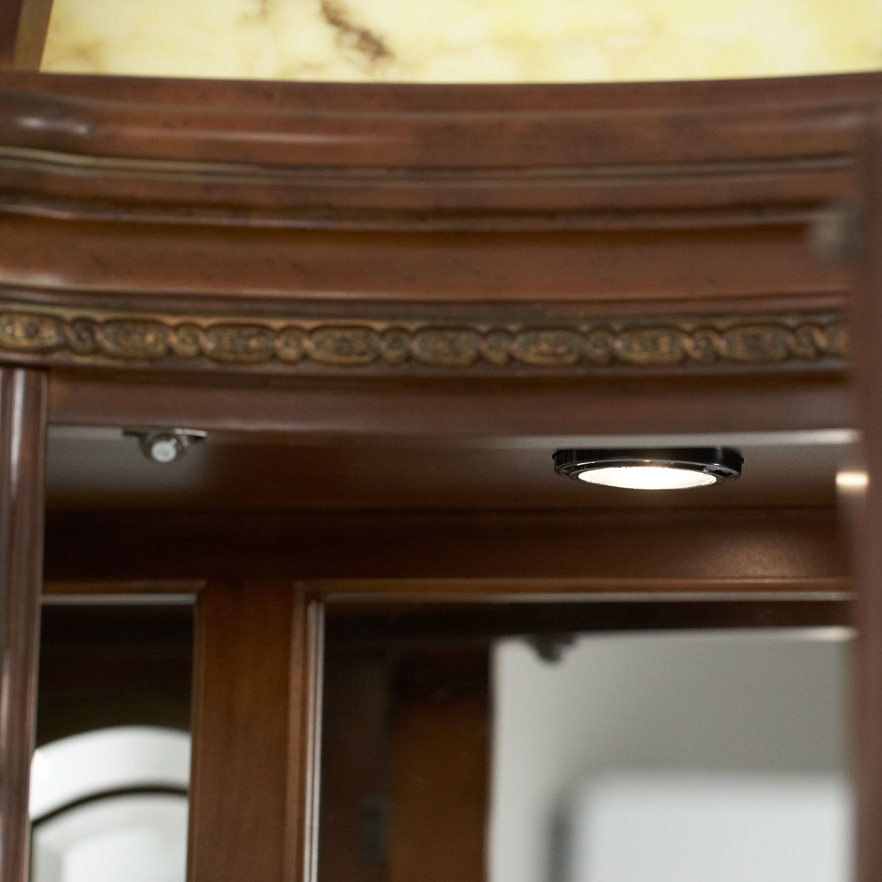 Villa Valencia - China Buffet With Lighted Top - Classic Chestnut
