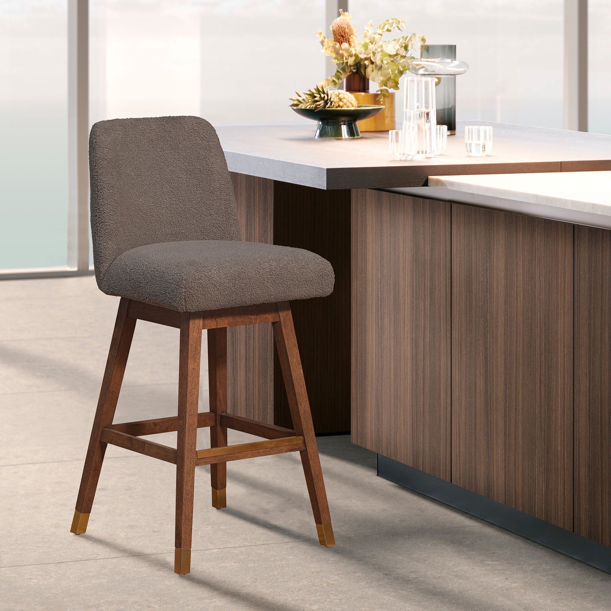 Amalie - Swivel Bar Stool
