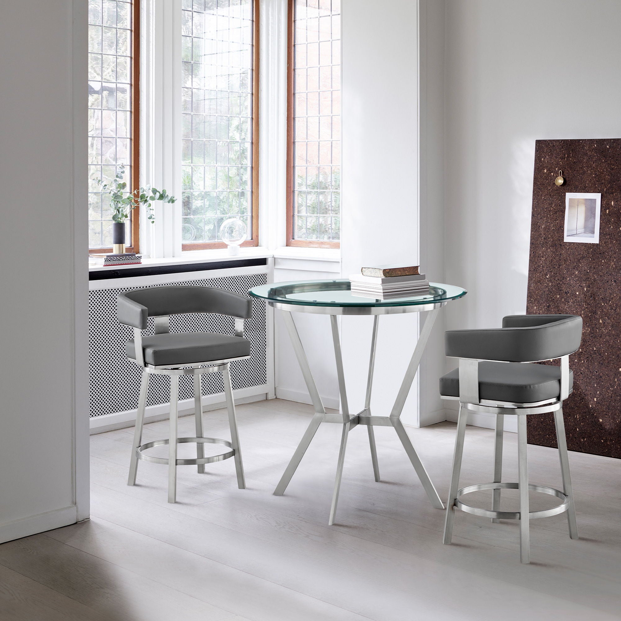 Naomi And Lorin - Dining Set