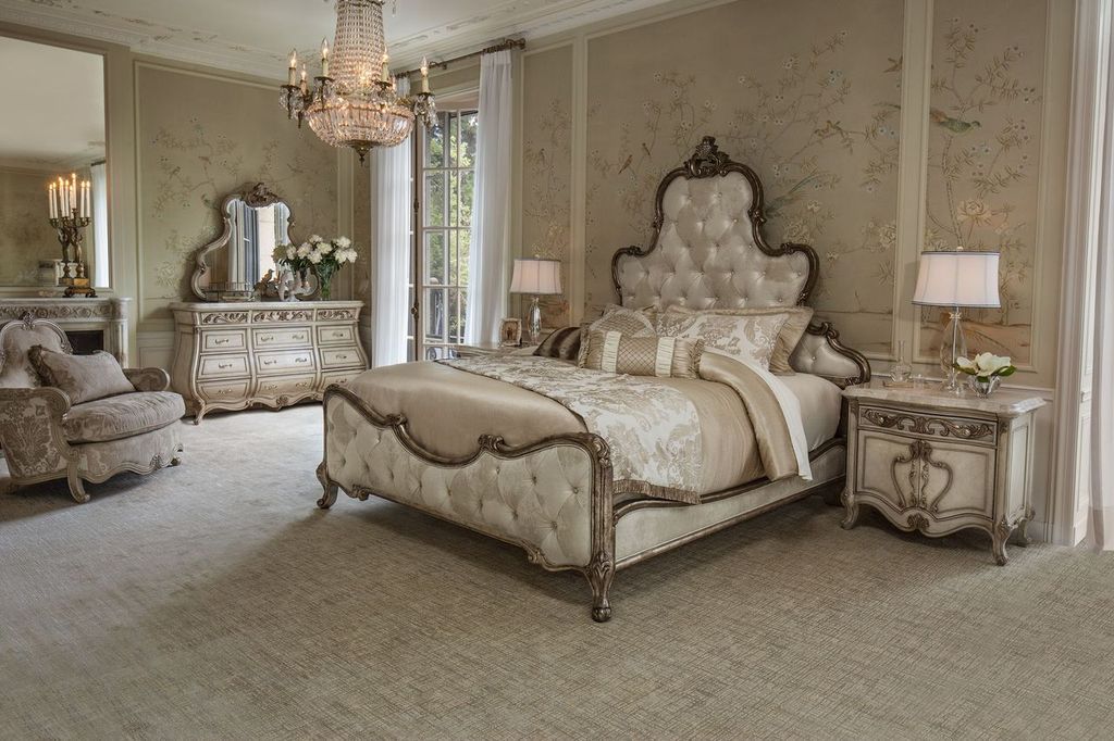 Platine de Royale - Panel Bed