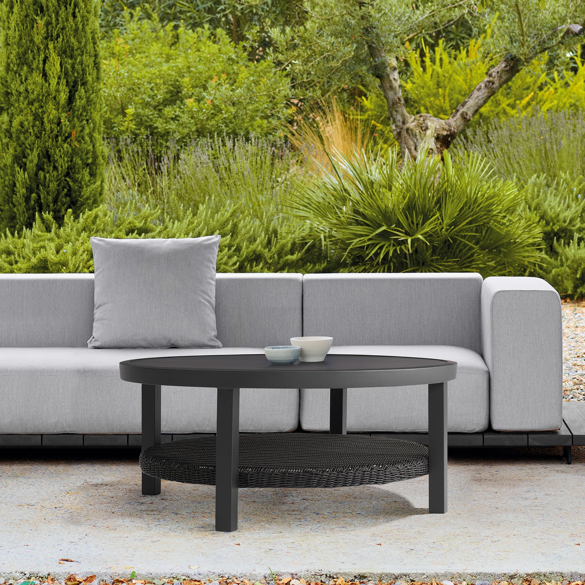 Grand - Aluminum Outdoor Round Conversation Table With Wicker Shelf - Black