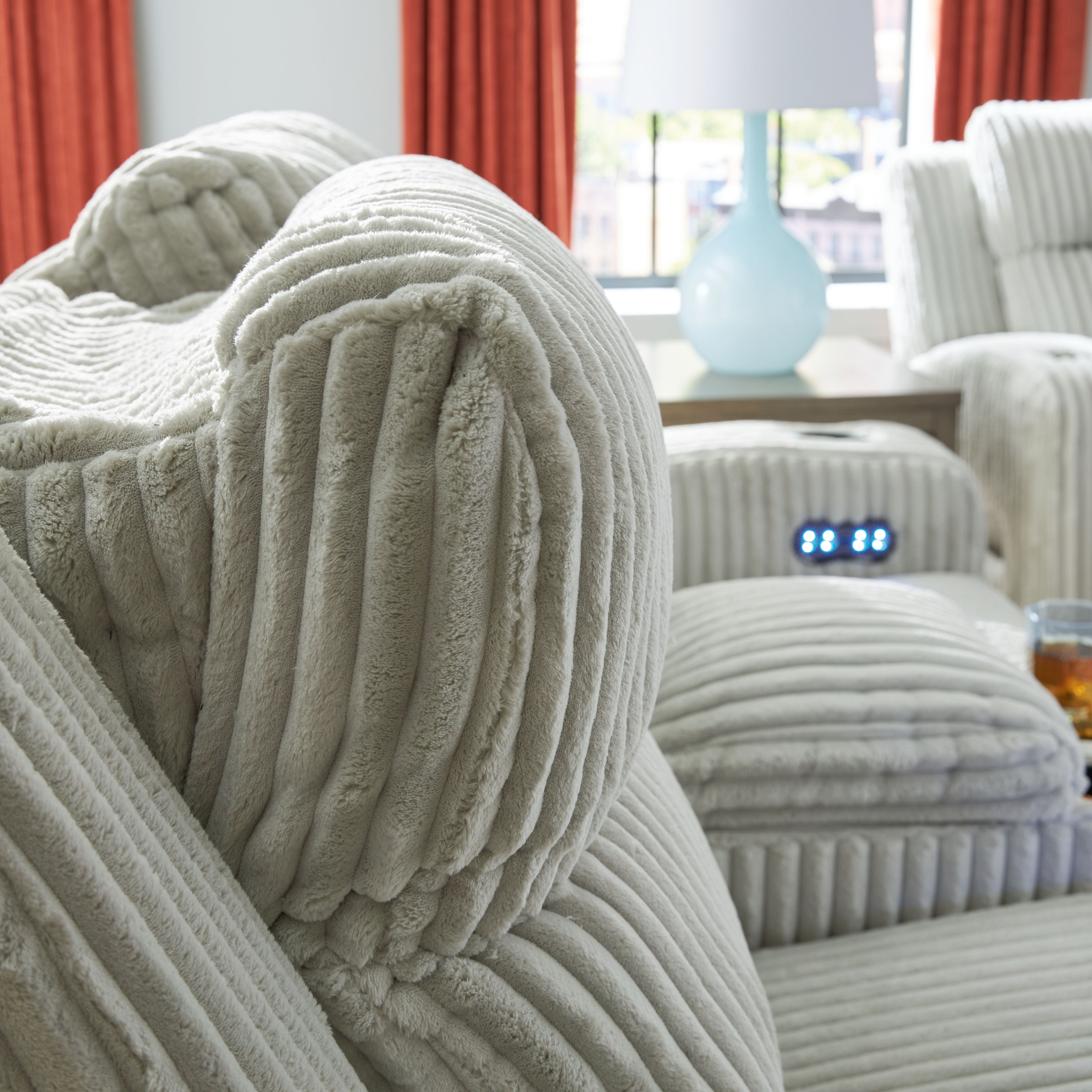 Forest Lake - Power Reclining Sofa With Adj Headrest