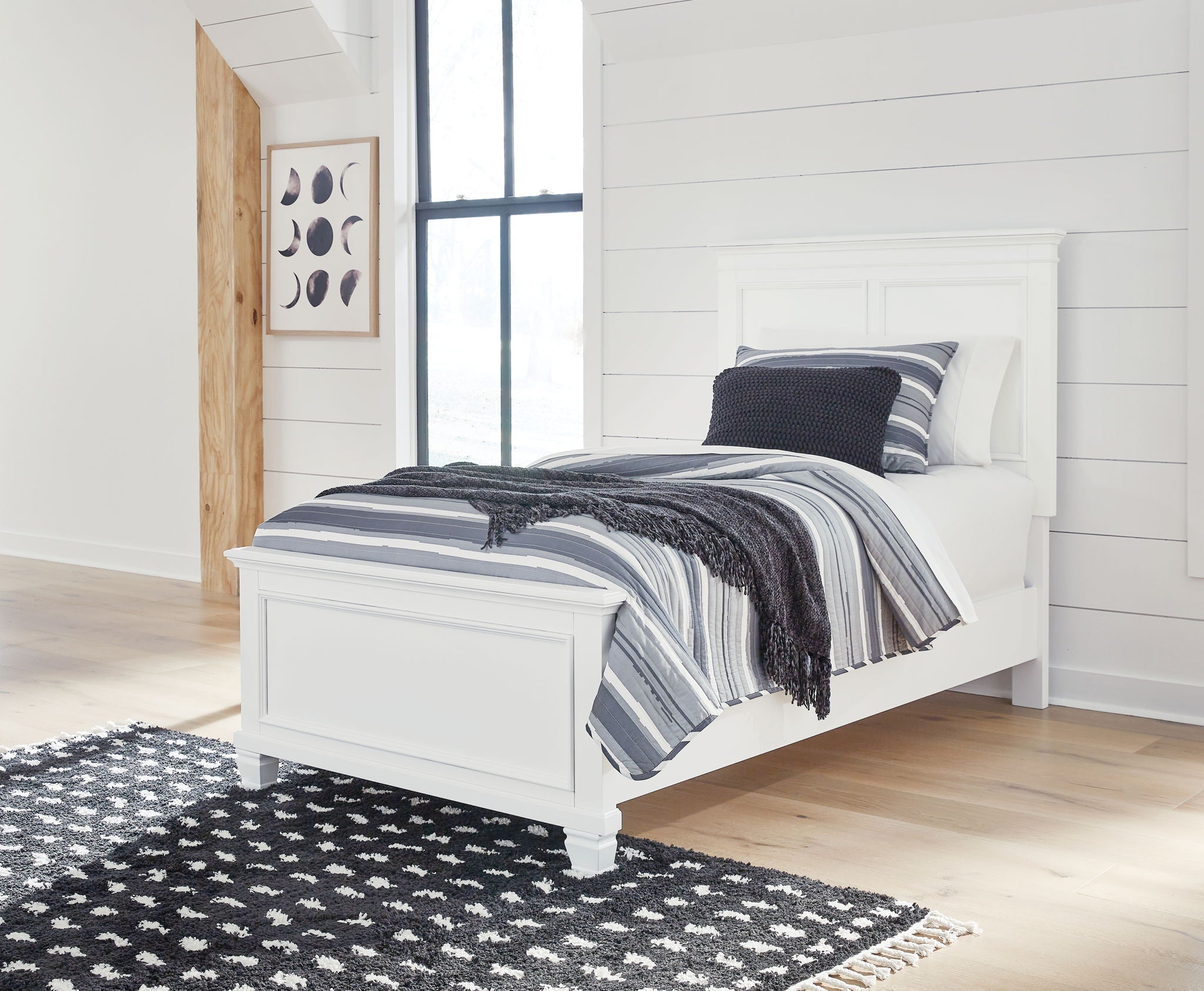 Fortman - Panel Bed