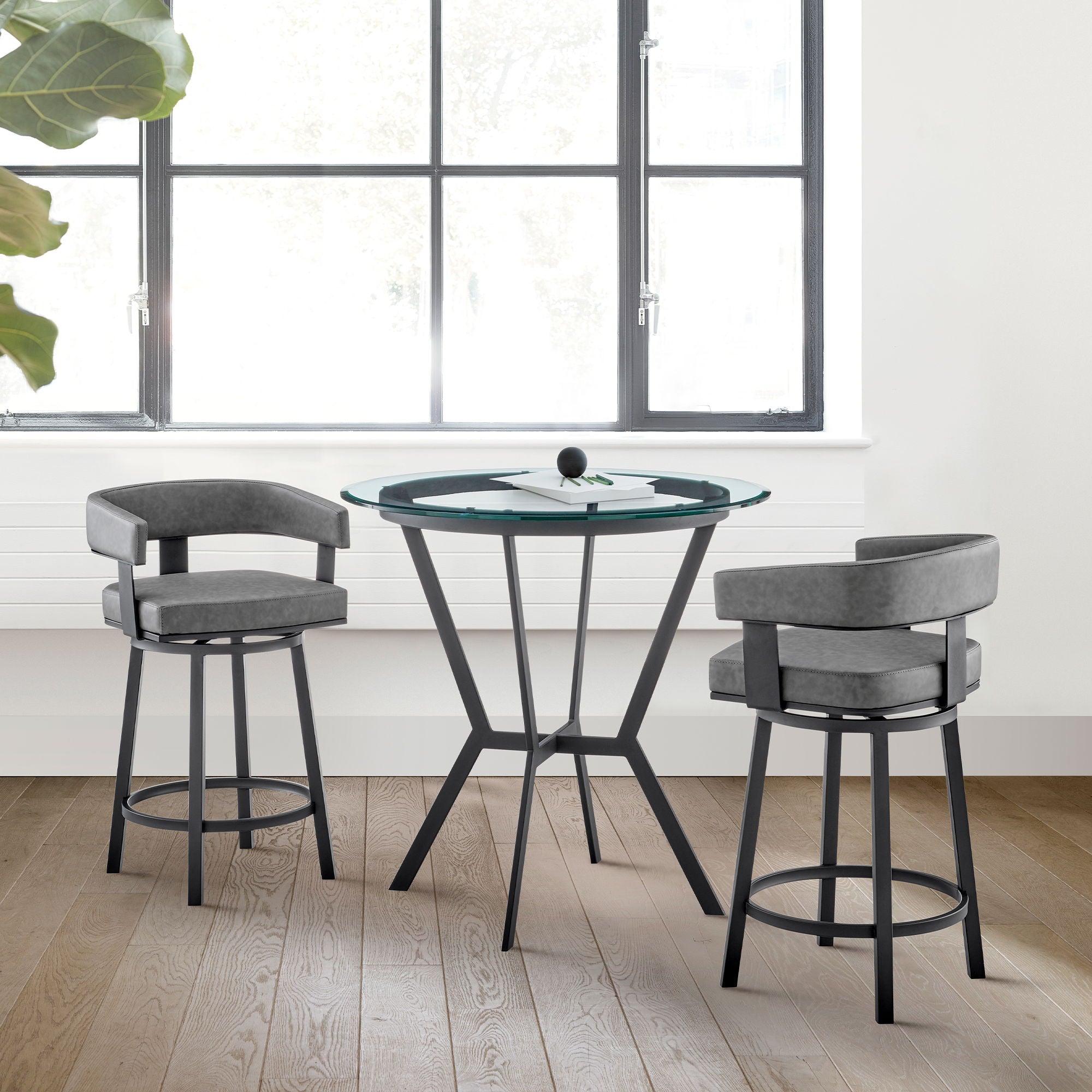 Naomi And Lorin - Counter Height Dining Set