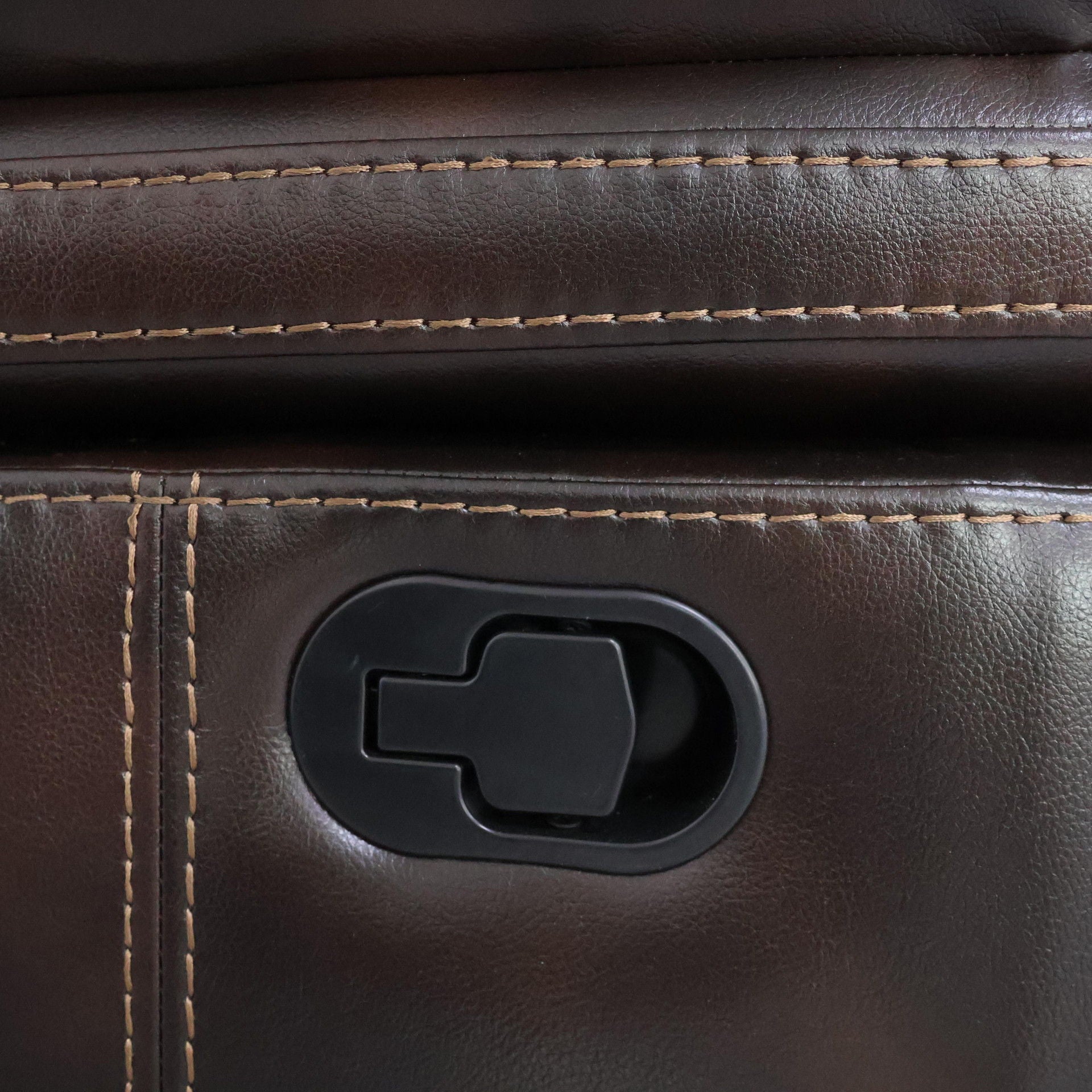 Kellen - Reclining Console Loveseat