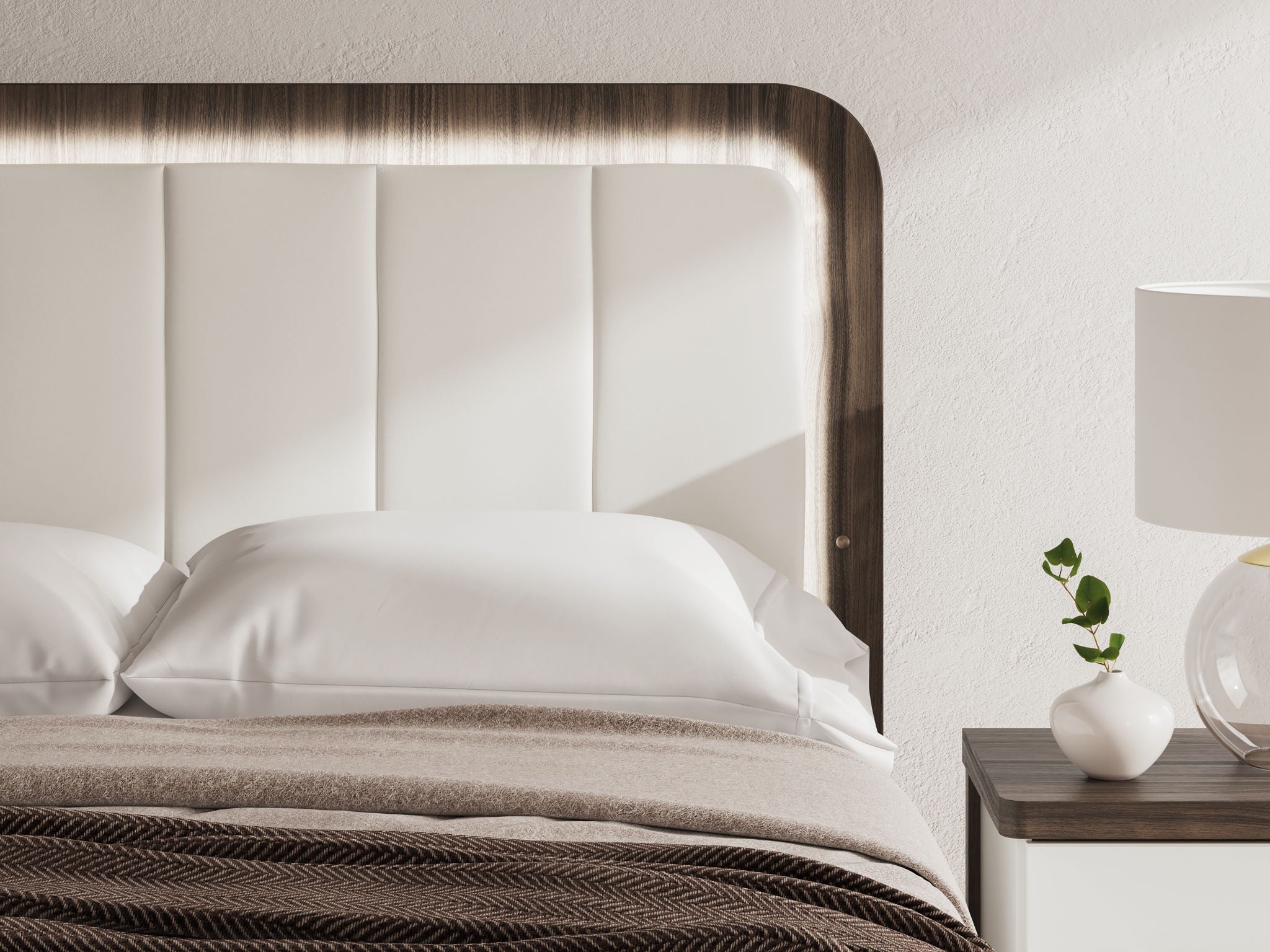 Kendanport - Upholstered Bed