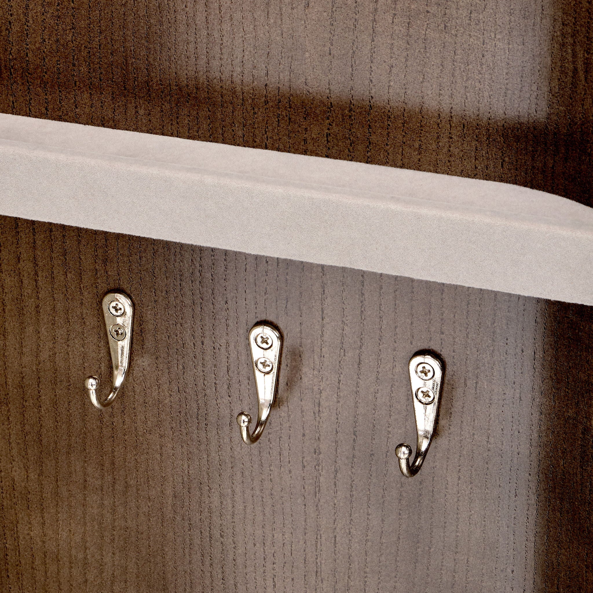 Roxbury Park - 6-Drawer Chest - Slate