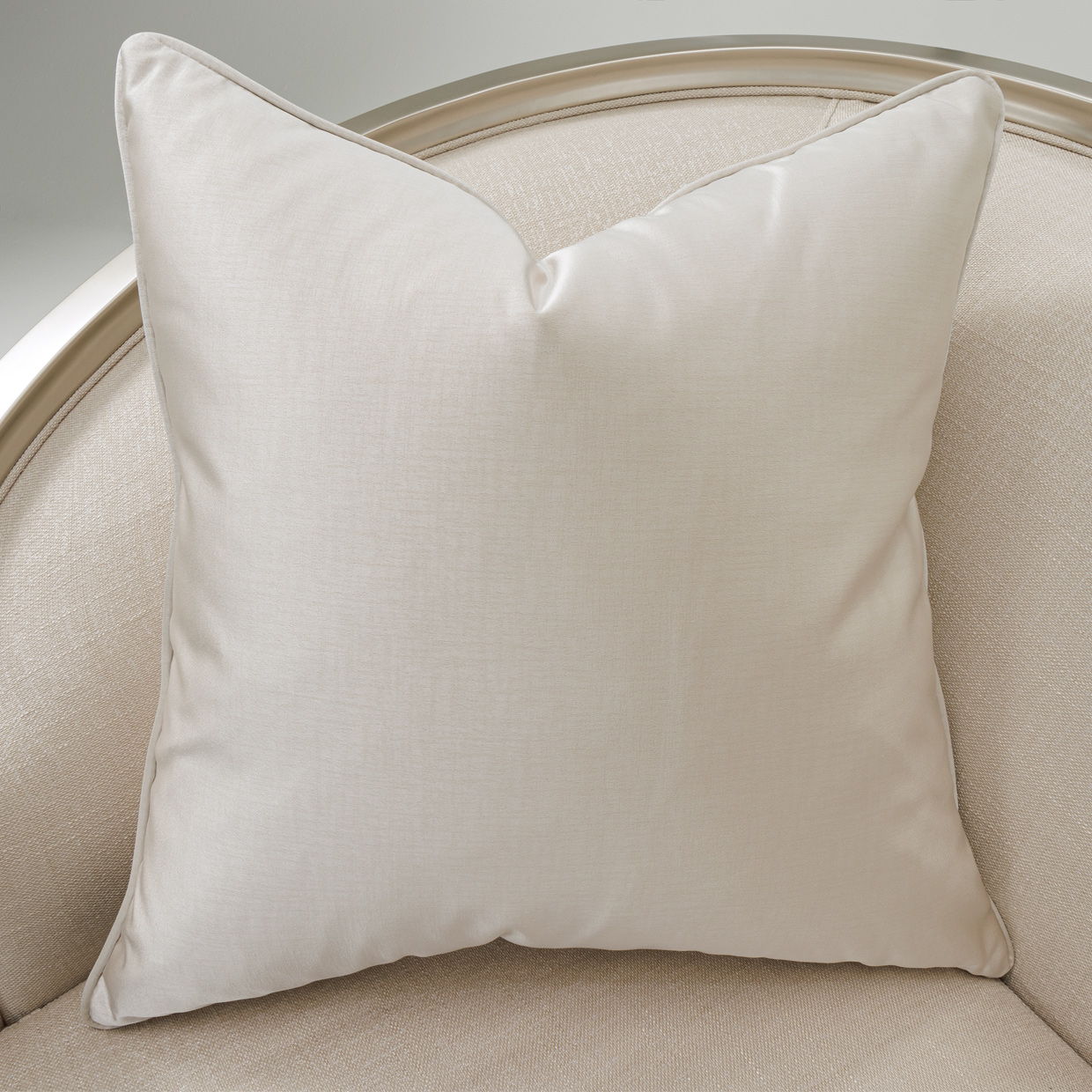 Villa Cherie - Loveseat