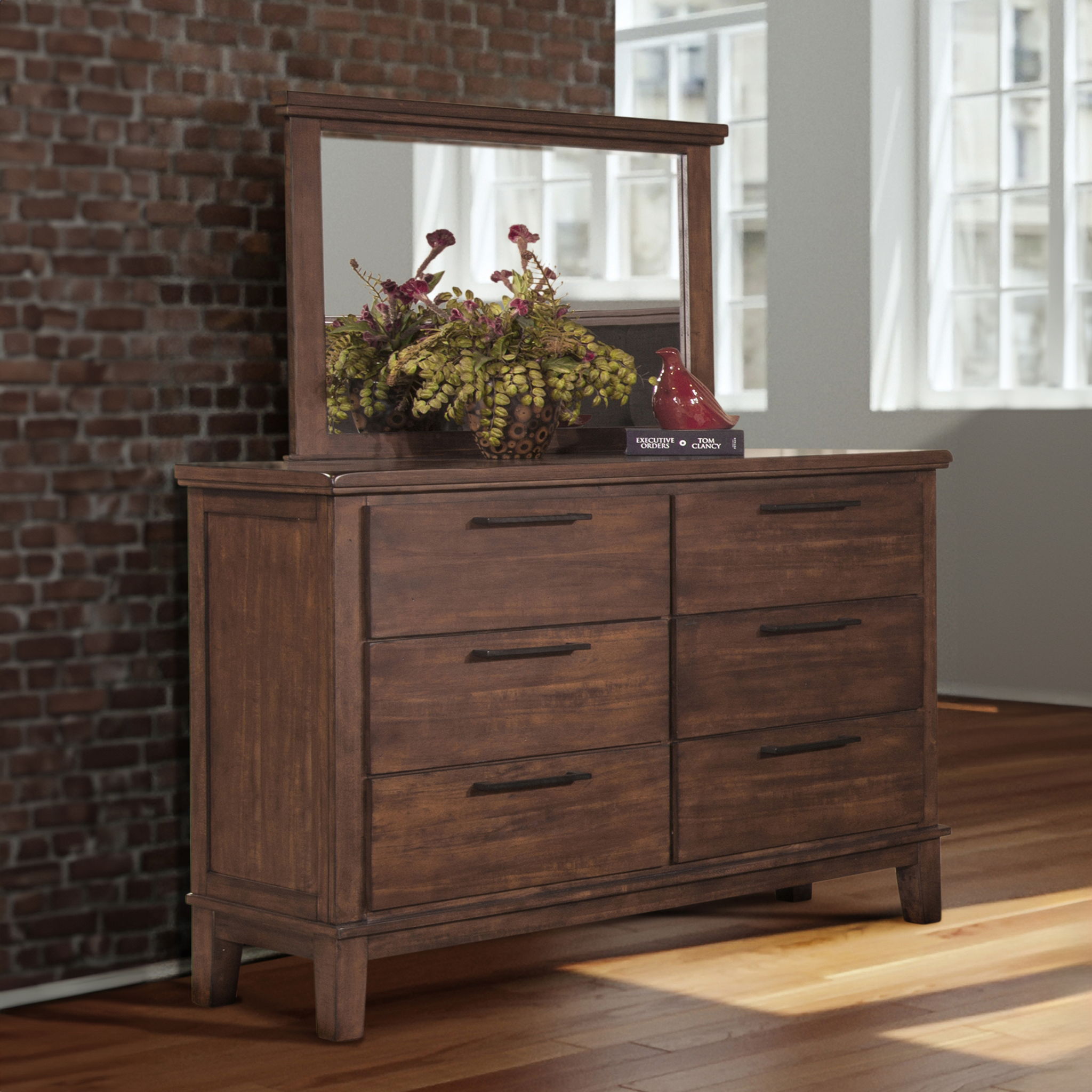 Cagney - Dresser