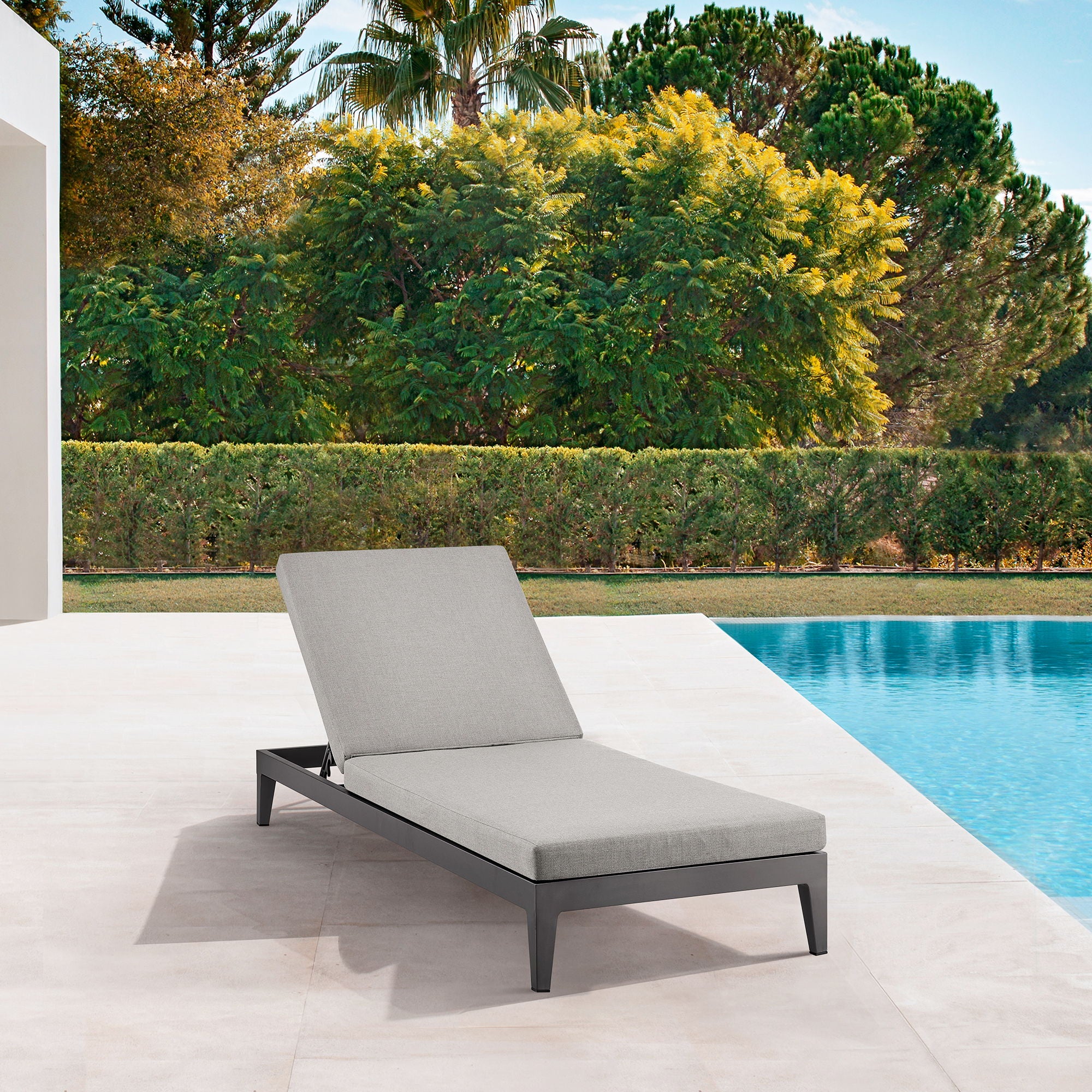 Menorca - Outdoor Patio Adjustable Chaise Lounge Chair In Aluminum With Gray Cushions