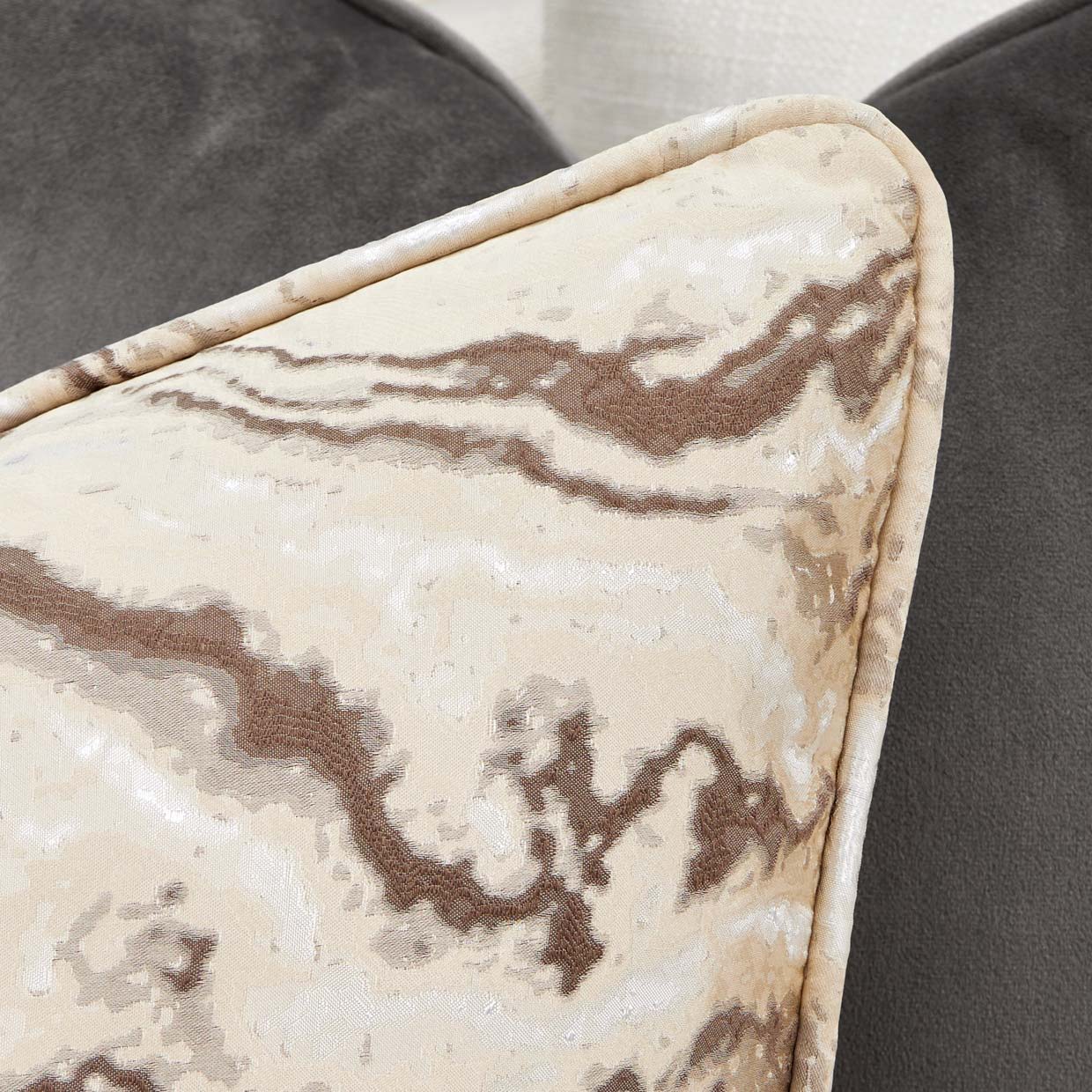 Belmont Place - Sofa - Cream / Espresso