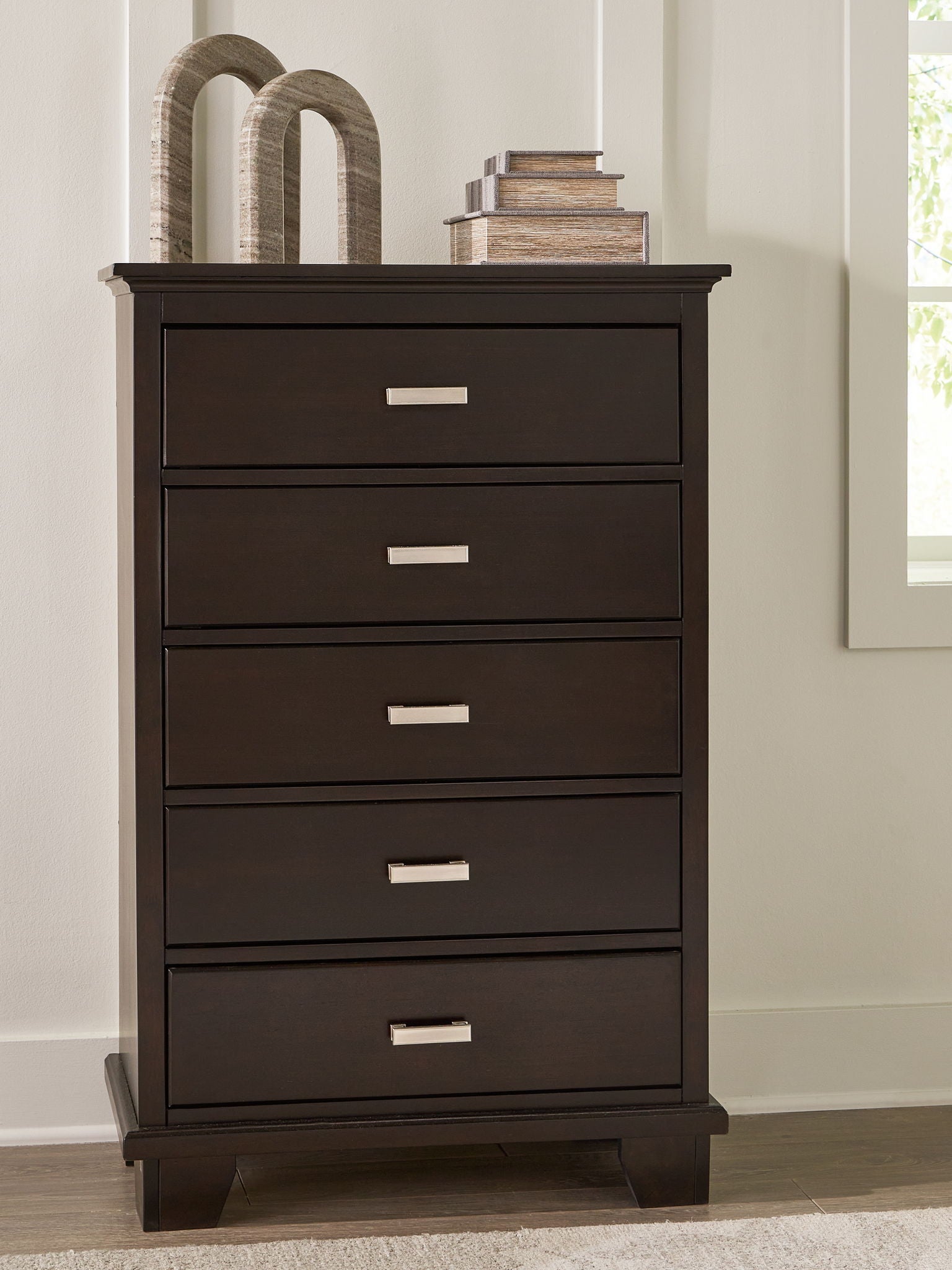Covetown - Five Drawer Chest - Dark Brown