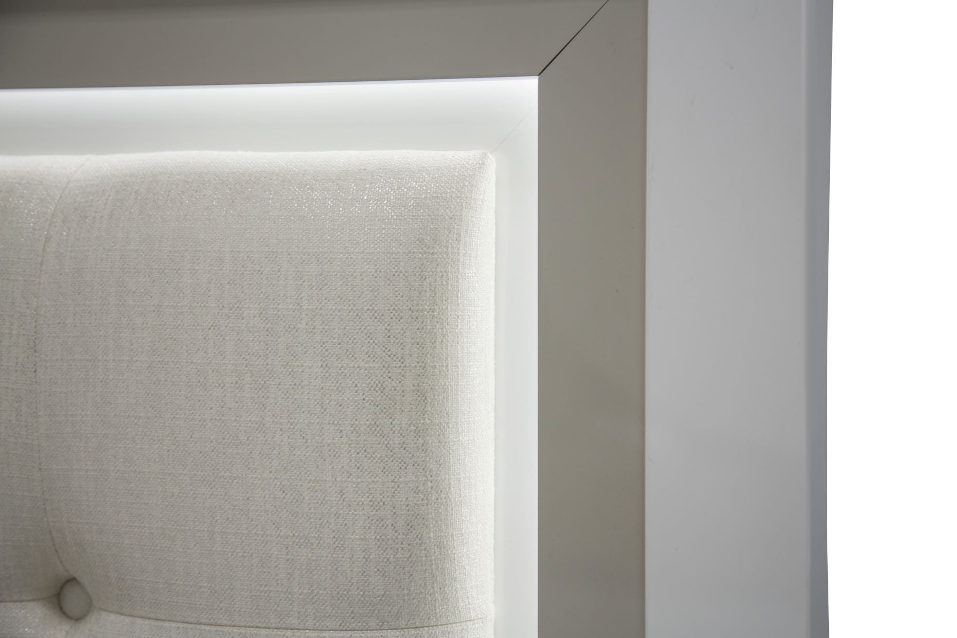 Sky Tower - Upholstered Bed