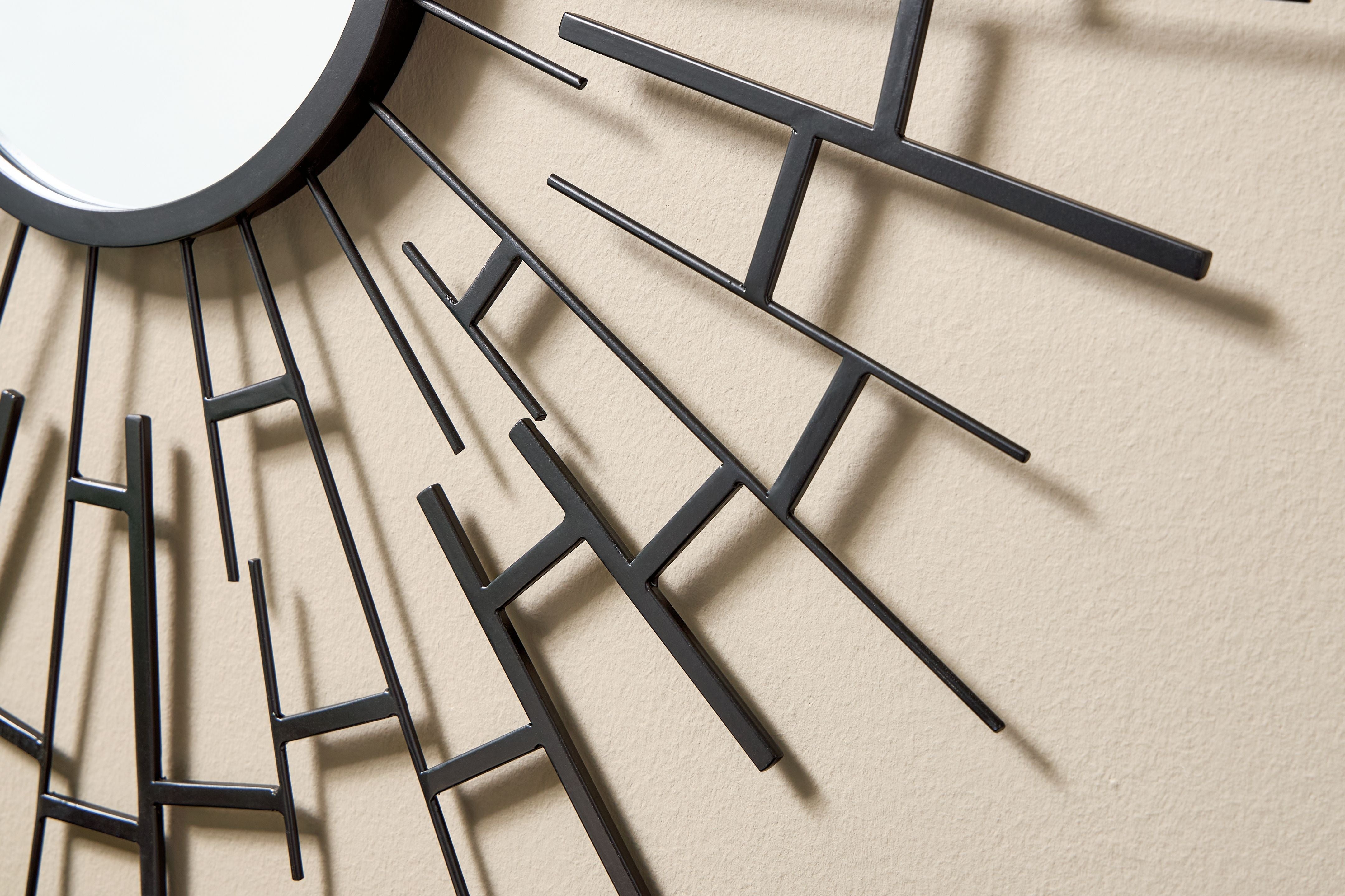 Garrenworth - Accent Mirror - Black