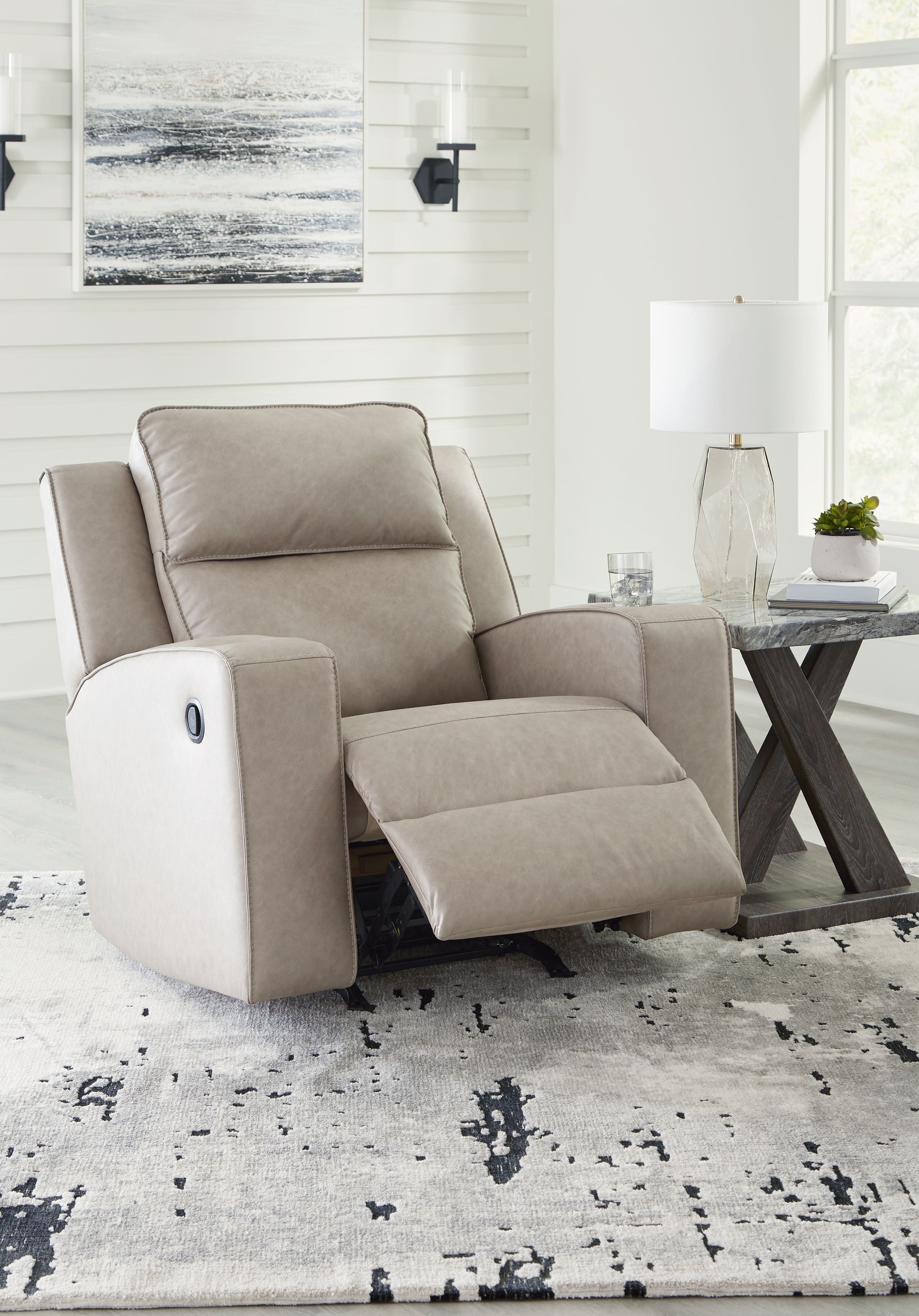 Lavenhorne - Rocker Recliner - Pebble