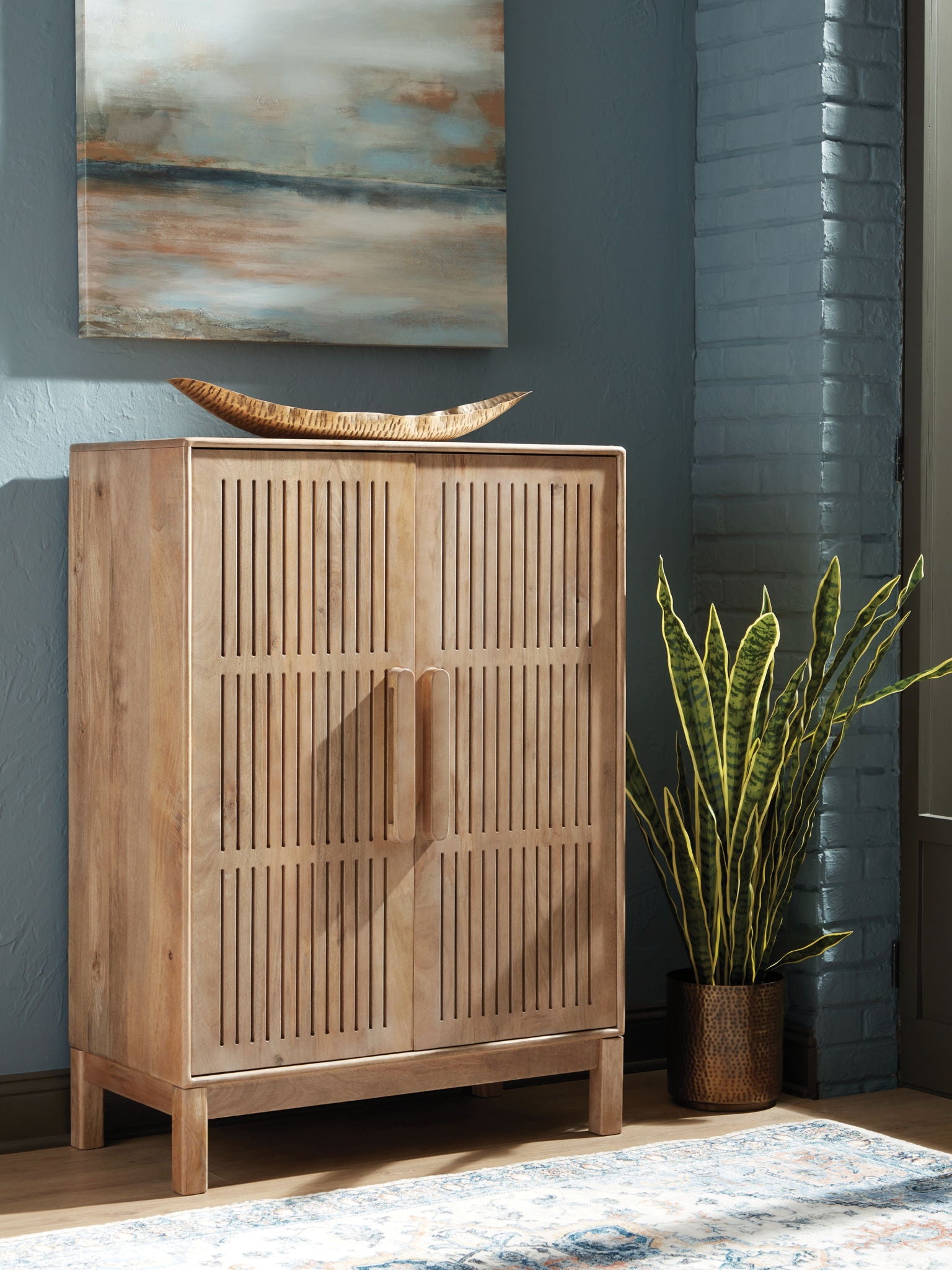 Pellamour - Natural Brown - Bar Cabinet