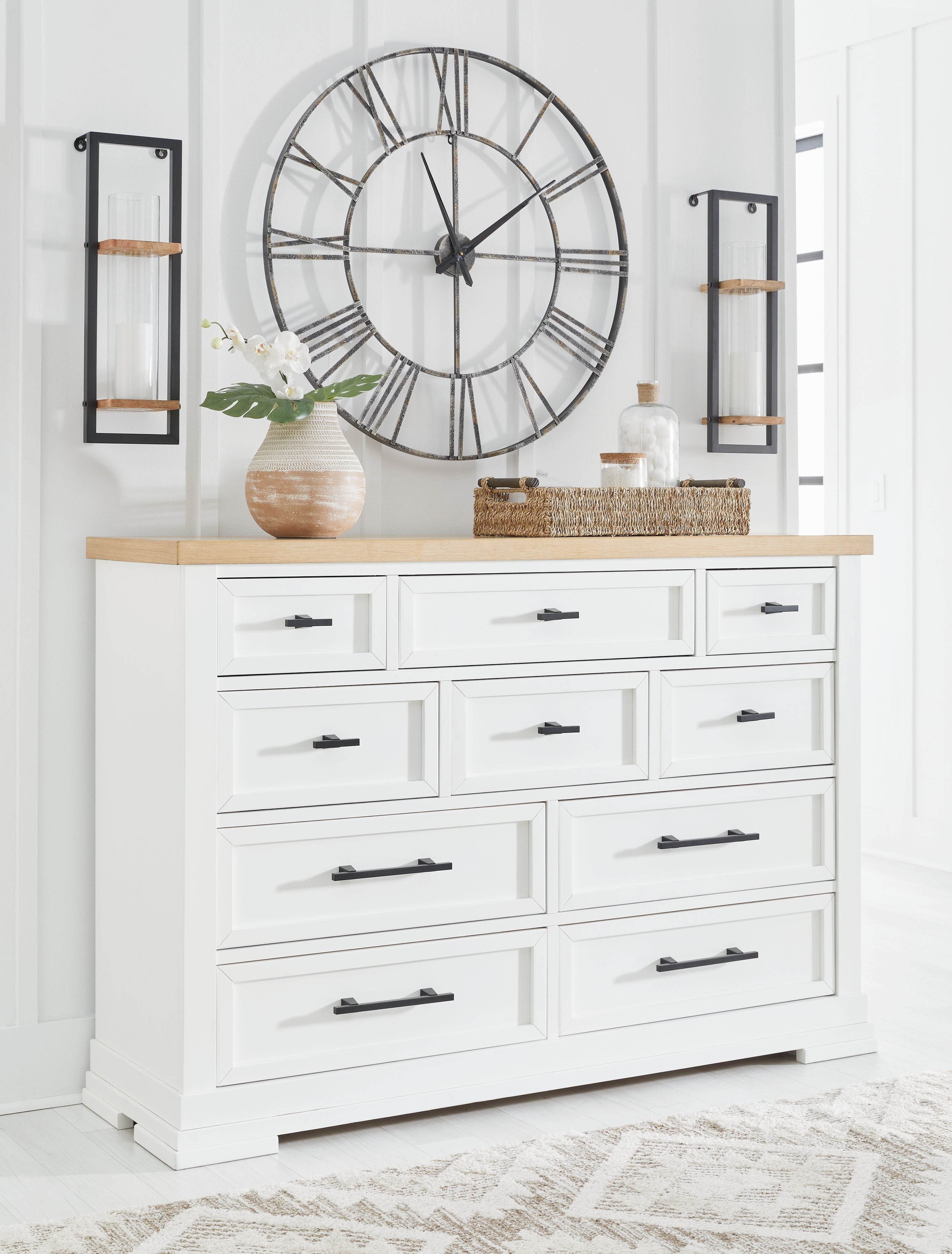 Ashbryn - Dresser - White / Natural