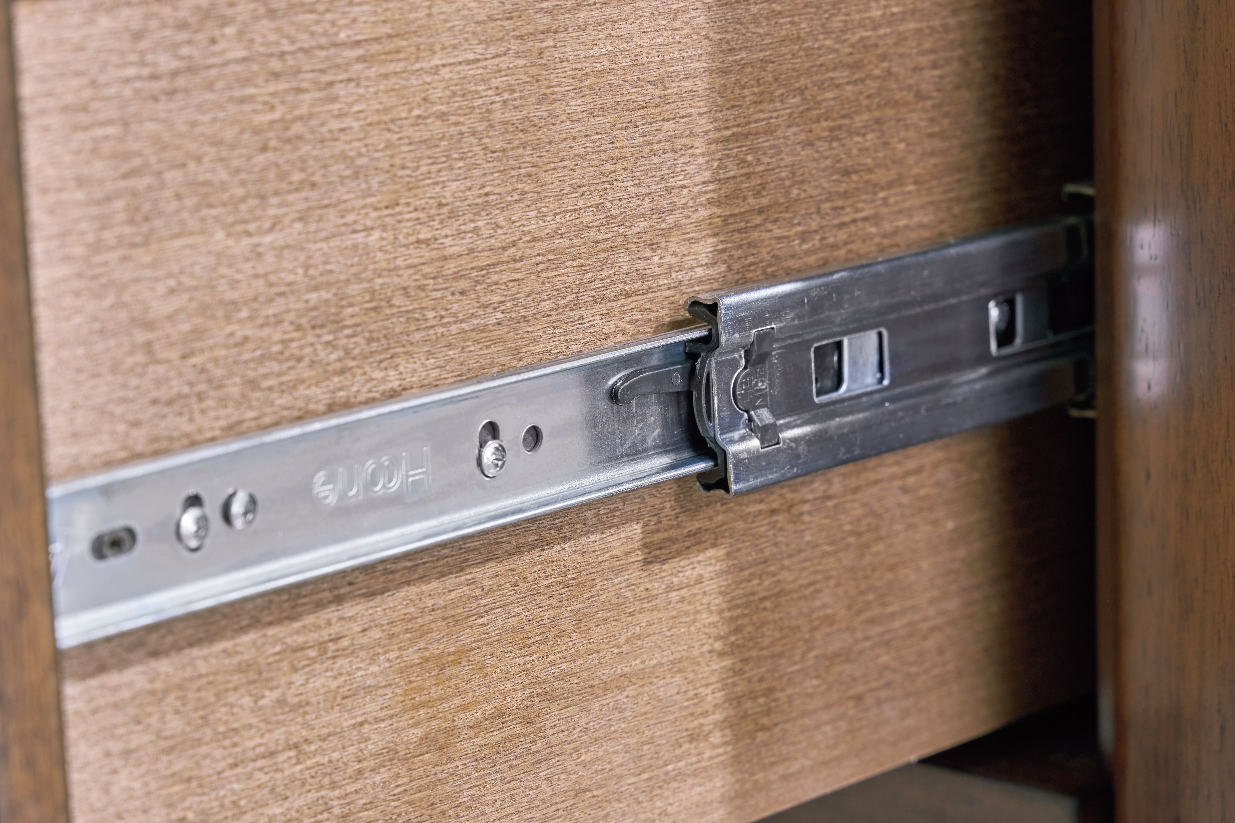 Lyncott - Dresser - Brown