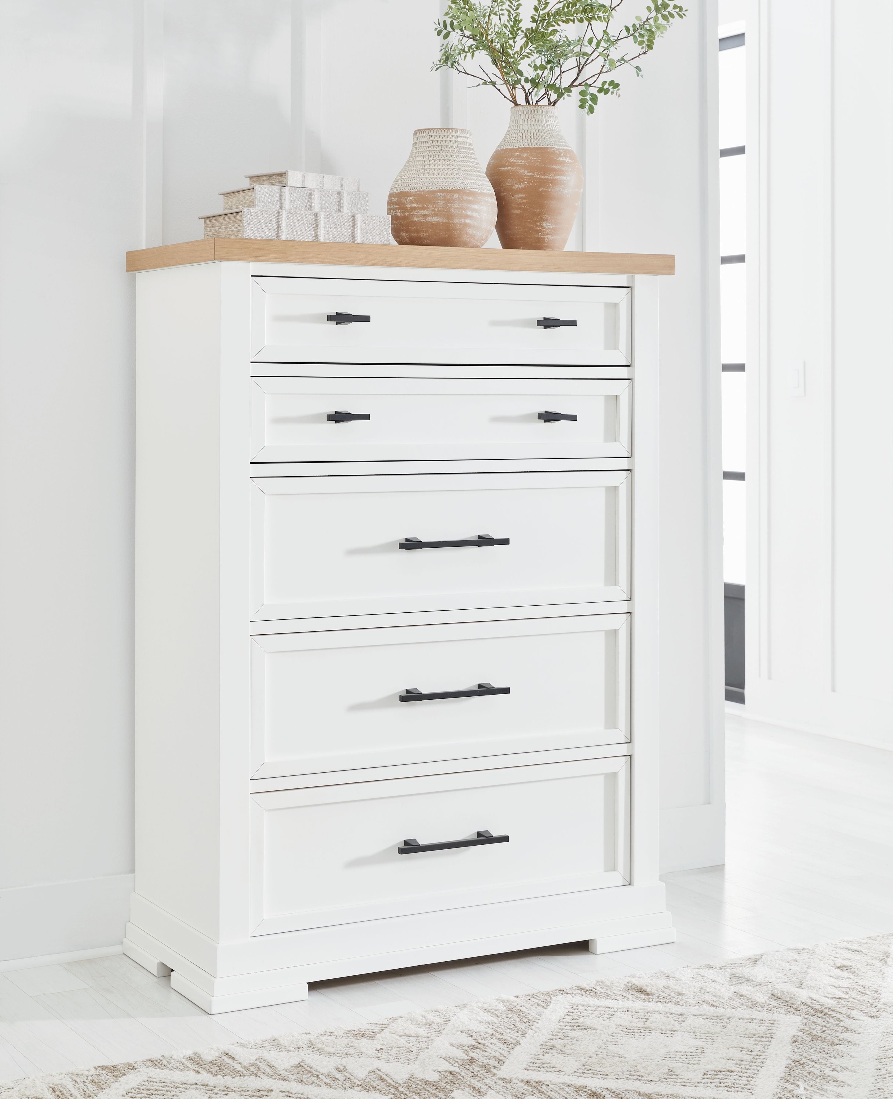 Ashbryn - Five Drawer Chest - White / Natural